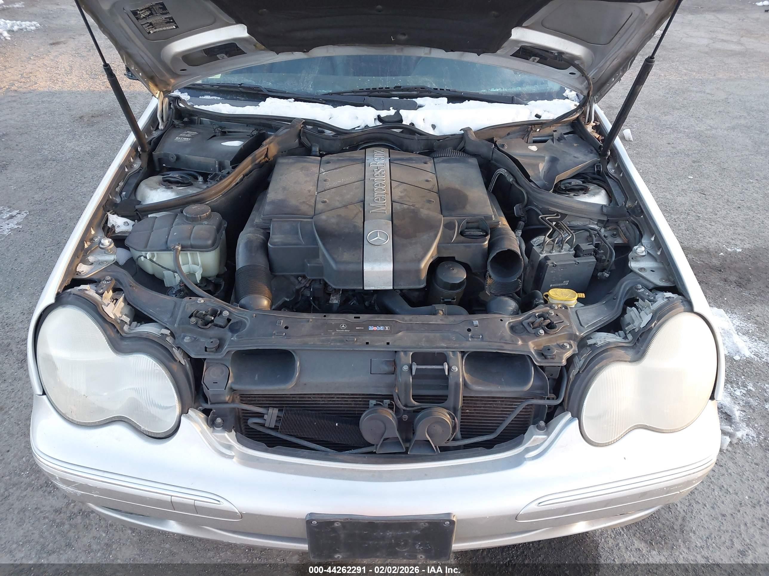 2003 Mercedes-benz C 240   Серебряный vin: WDBRH61J73F389892
