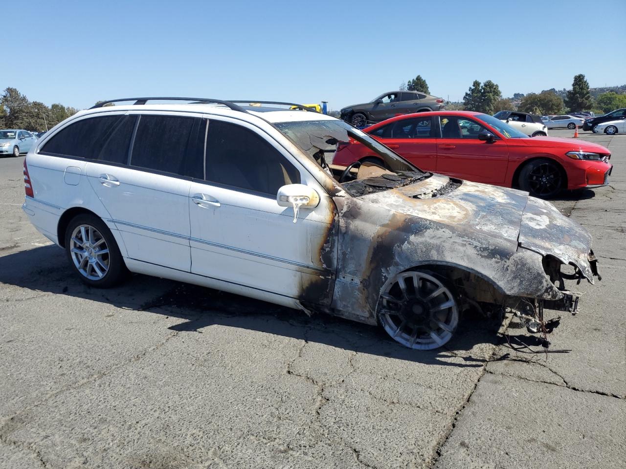 2002 Mercedes-benz C 320 White vin: WDBRH64J32F186976