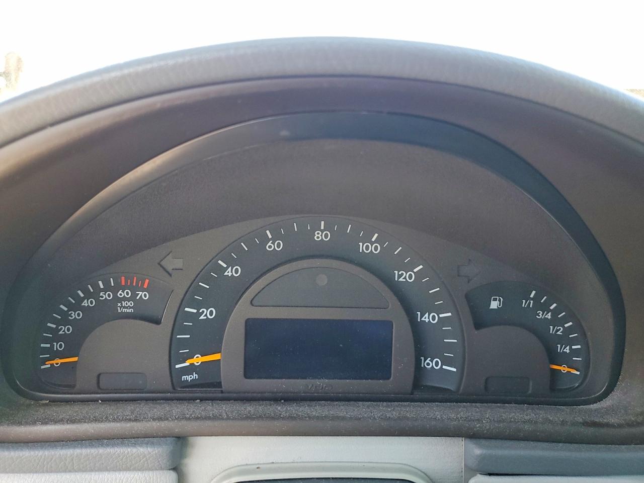 2002 Mercedes-benz C 320 White vin: WDBRH64J42F179258