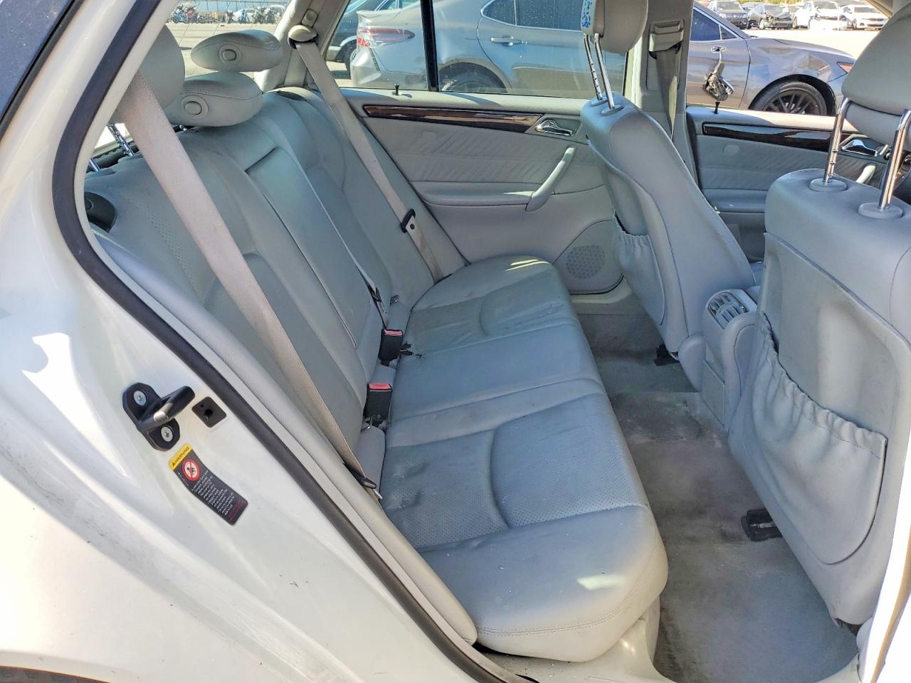 2002 Mercedes-benz C 320 White vin: WDBRH64J42F179258
