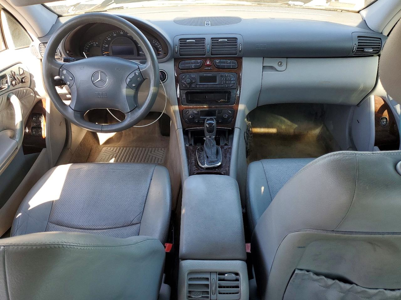 2002 Mercedes-benz C 320 White vin: WDBRH64J42F179258