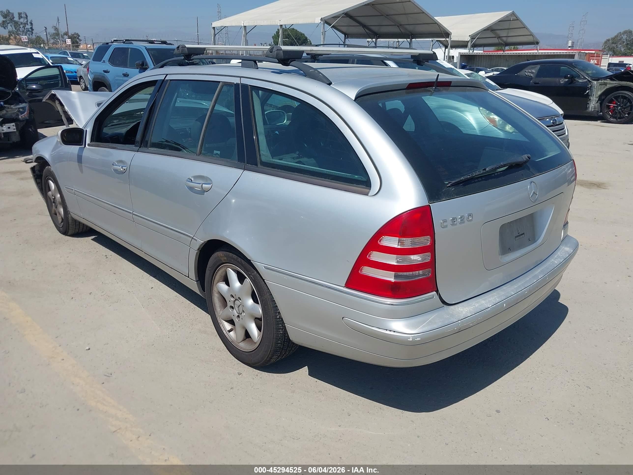 2002 Mercedes-benz C 320   Серебряный vin: WDBRH64JX2F164912