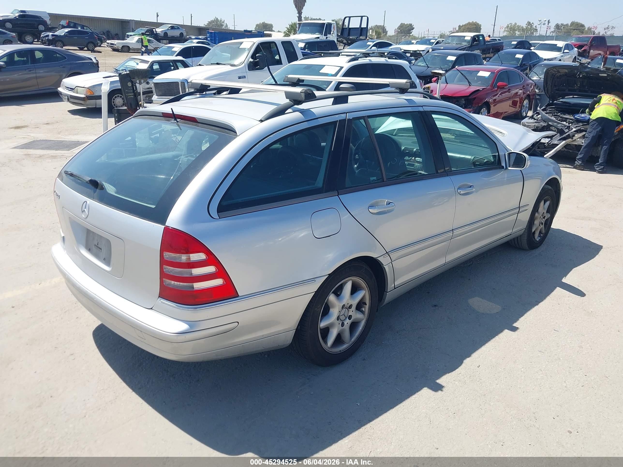 2002 Mercedes-benz C 320   Серебряный vin: WDBRH64JX2F164912