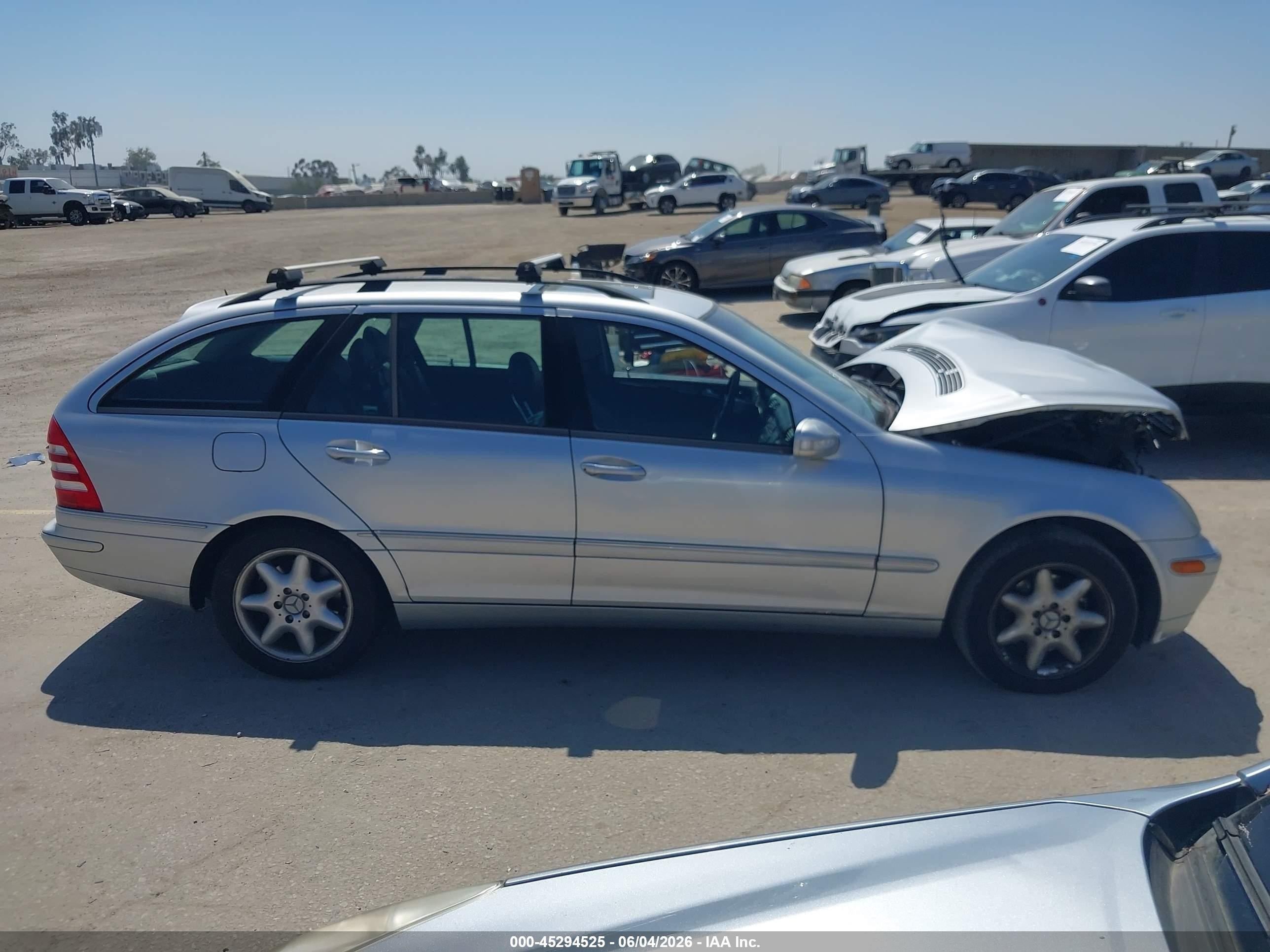2002 Mercedes-benz C 320   Серебряный vin: WDBRH64JX2F164912