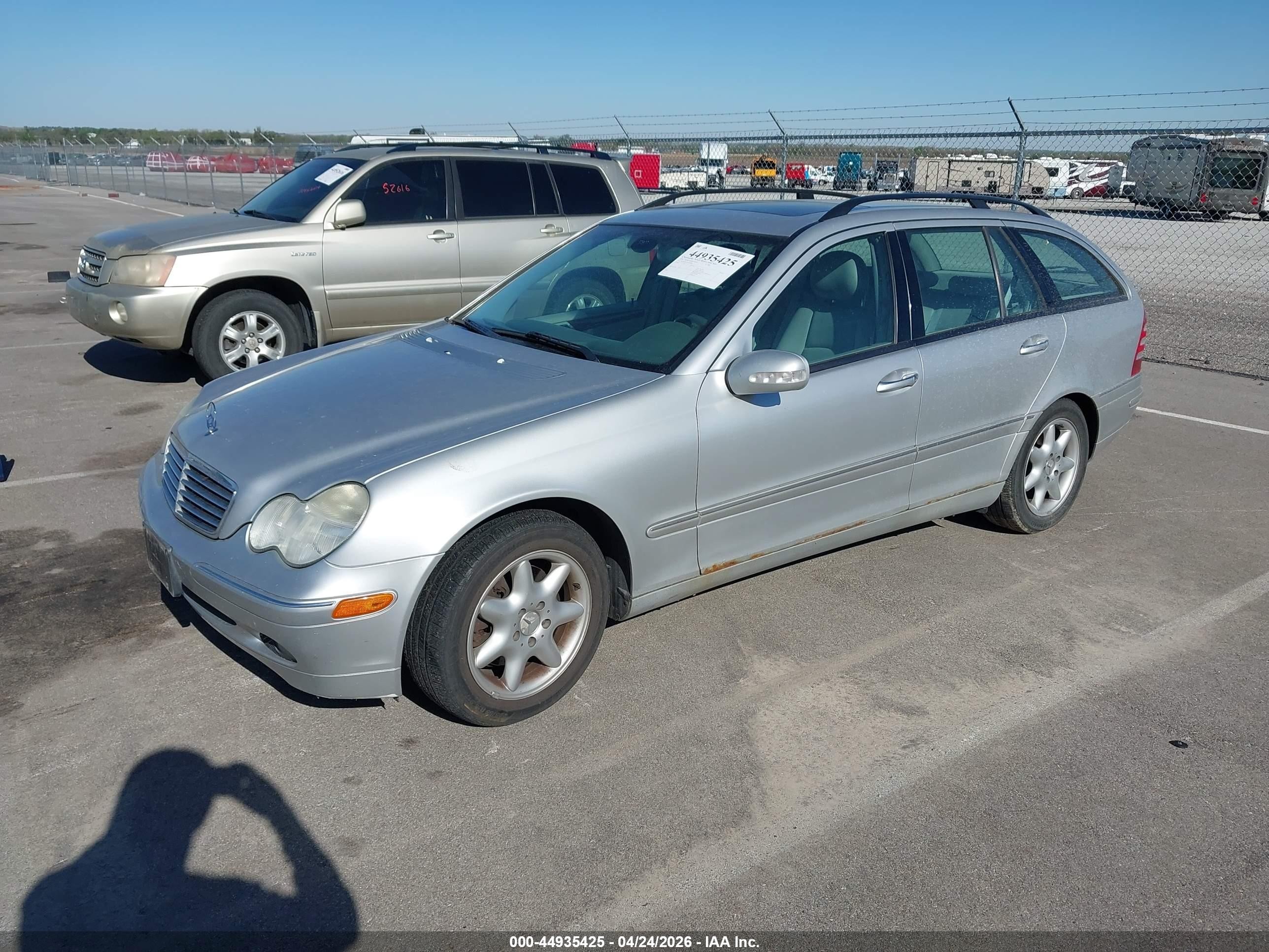 2004 Mercedes-benz C 240 4matic Серебряный vin: WDBRH81J24F480064