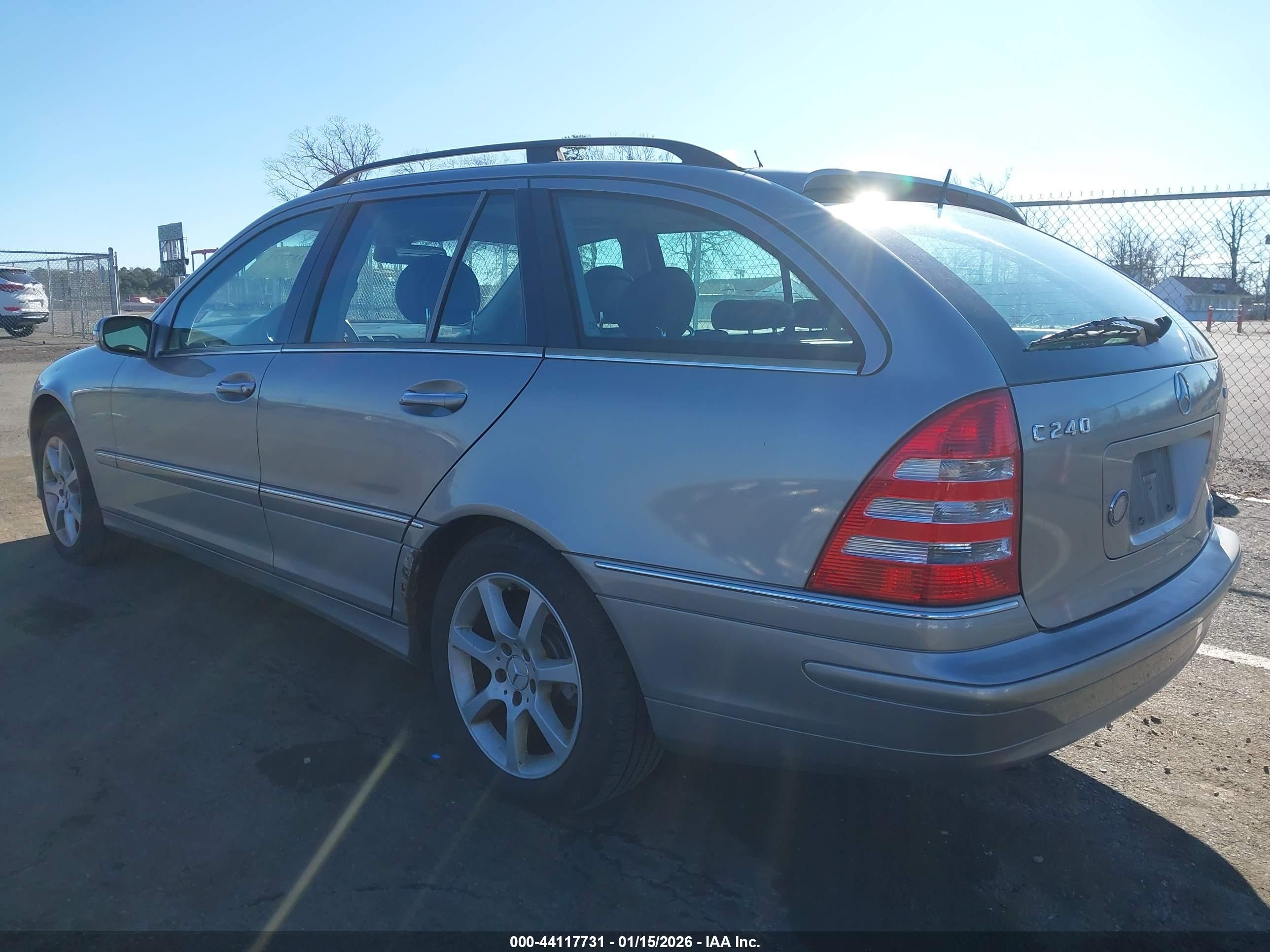 2005 Mercedes-benz C 240 Luxury 4matic Silver vin: WDBRH81J45F600478