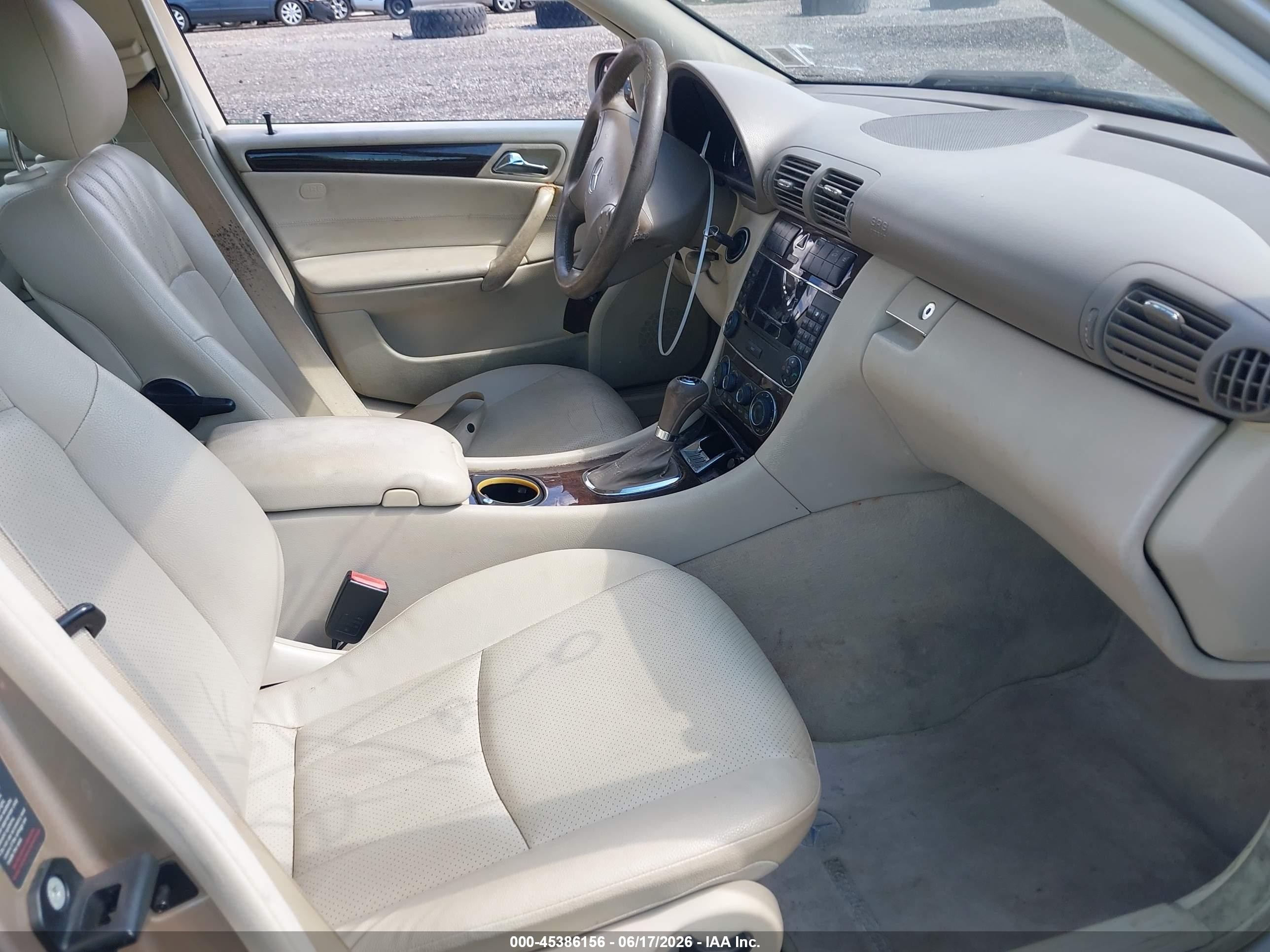 2005 Mercedes-benz C 240 Luxury 4matic Золотой vin: WDBRH81J85F603786