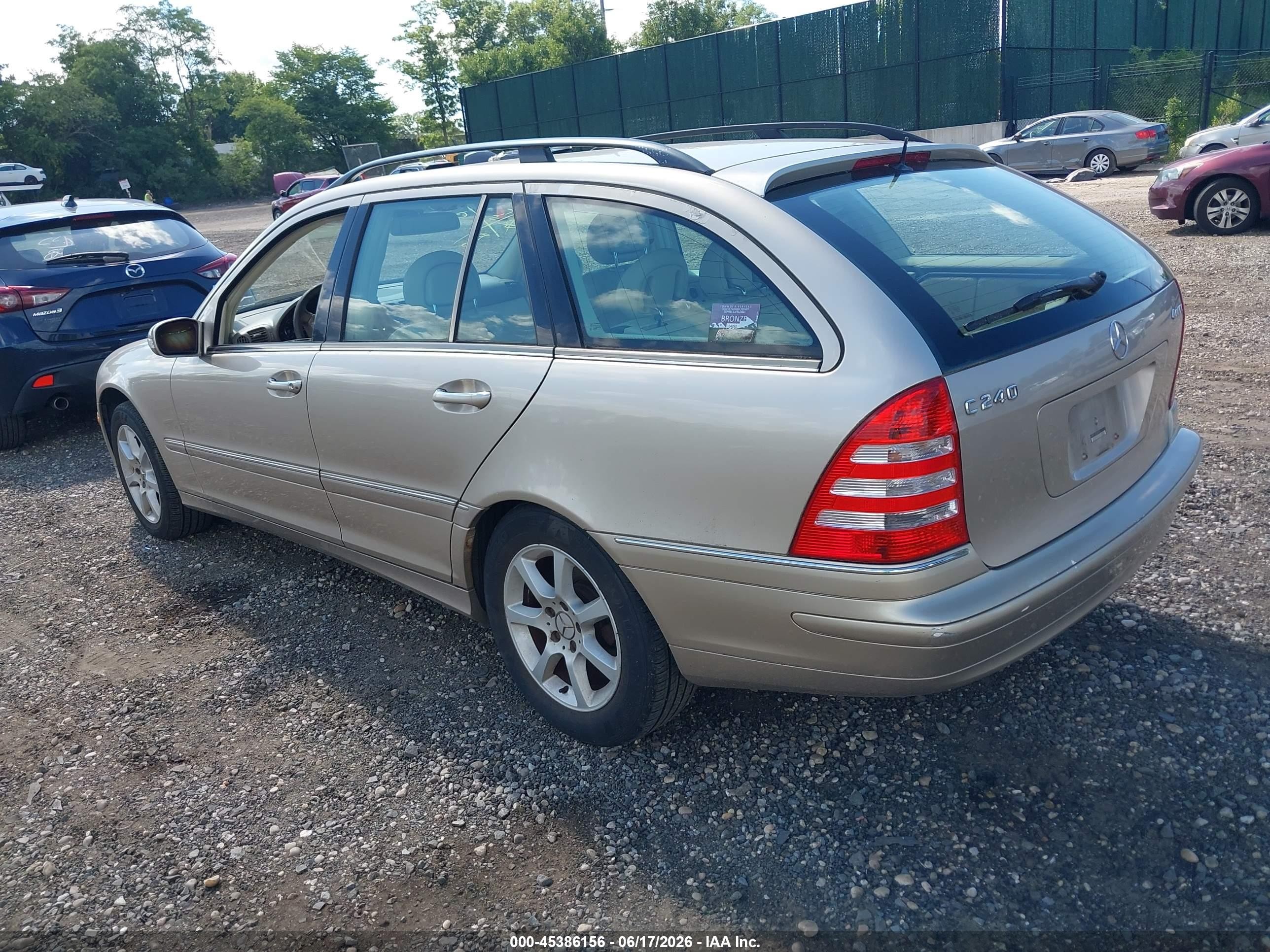 2005 Mercedes-benz C 240 Luxury 4matic Золотой vin: WDBRH81J85F603786