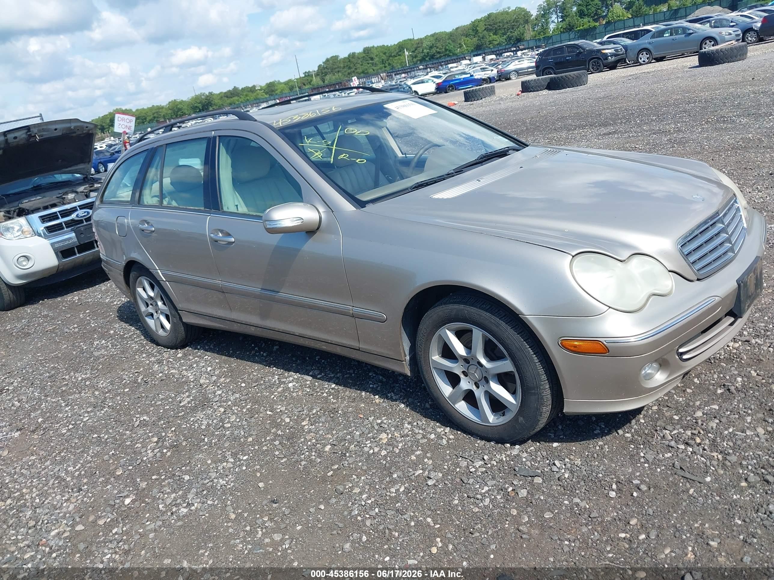 2005 Mercedes-benz C 240 Luxury 4matic Золотой vin: WDBRH81J85F603786