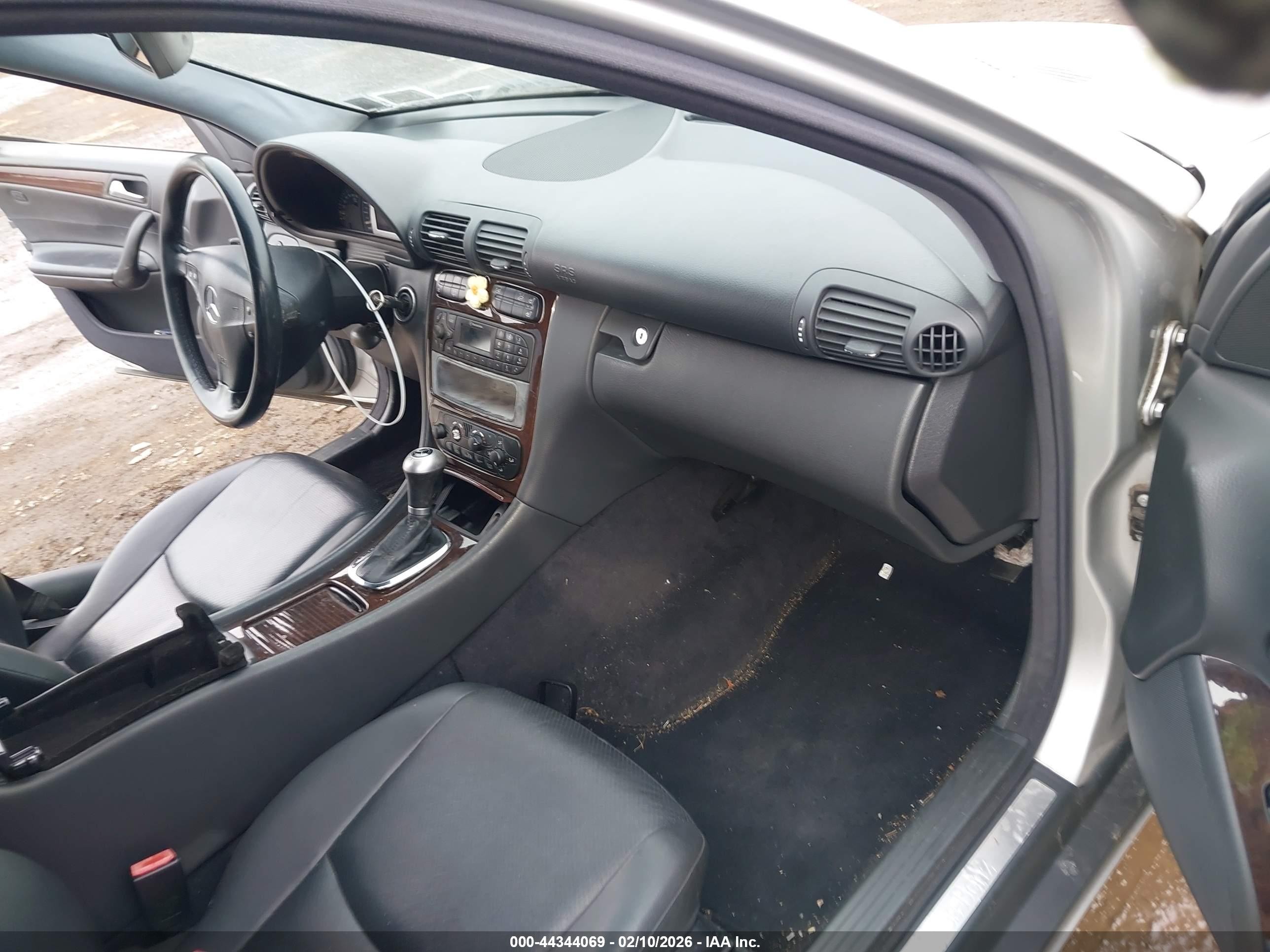 2004 Mercedes-benz C 240 4matic Silver vin: WDBRH81J94F481552