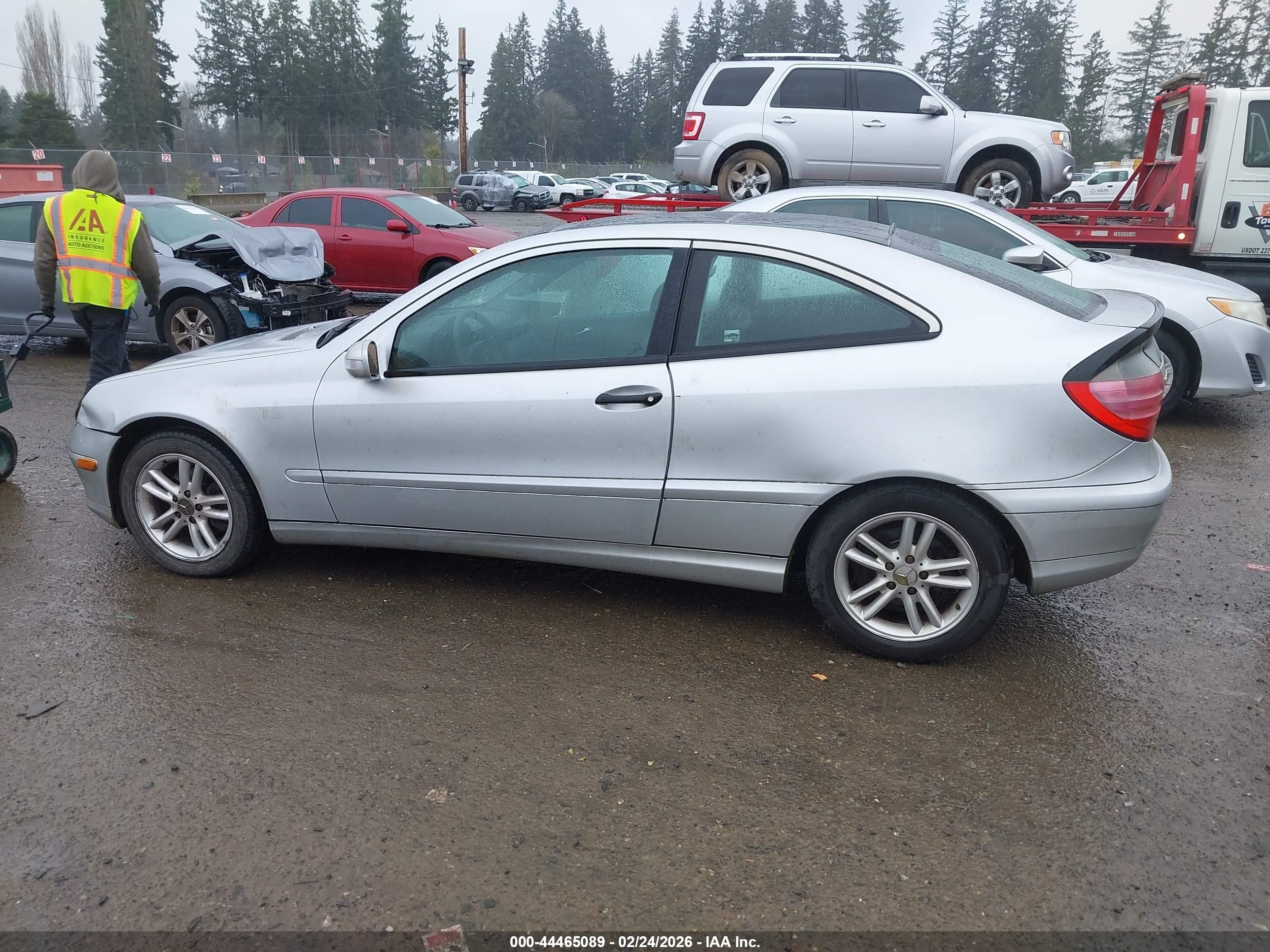 2003 Mercedes-benz C 230k Sport Coupe Silver vin: WDBRN40J03A425384