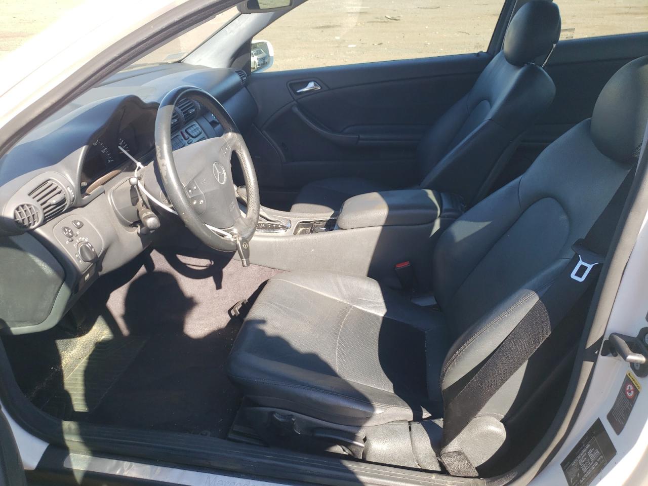 2002 Mercedes-benz C 230k Sport Coupe Белый vin: WDBRN47J02A357463