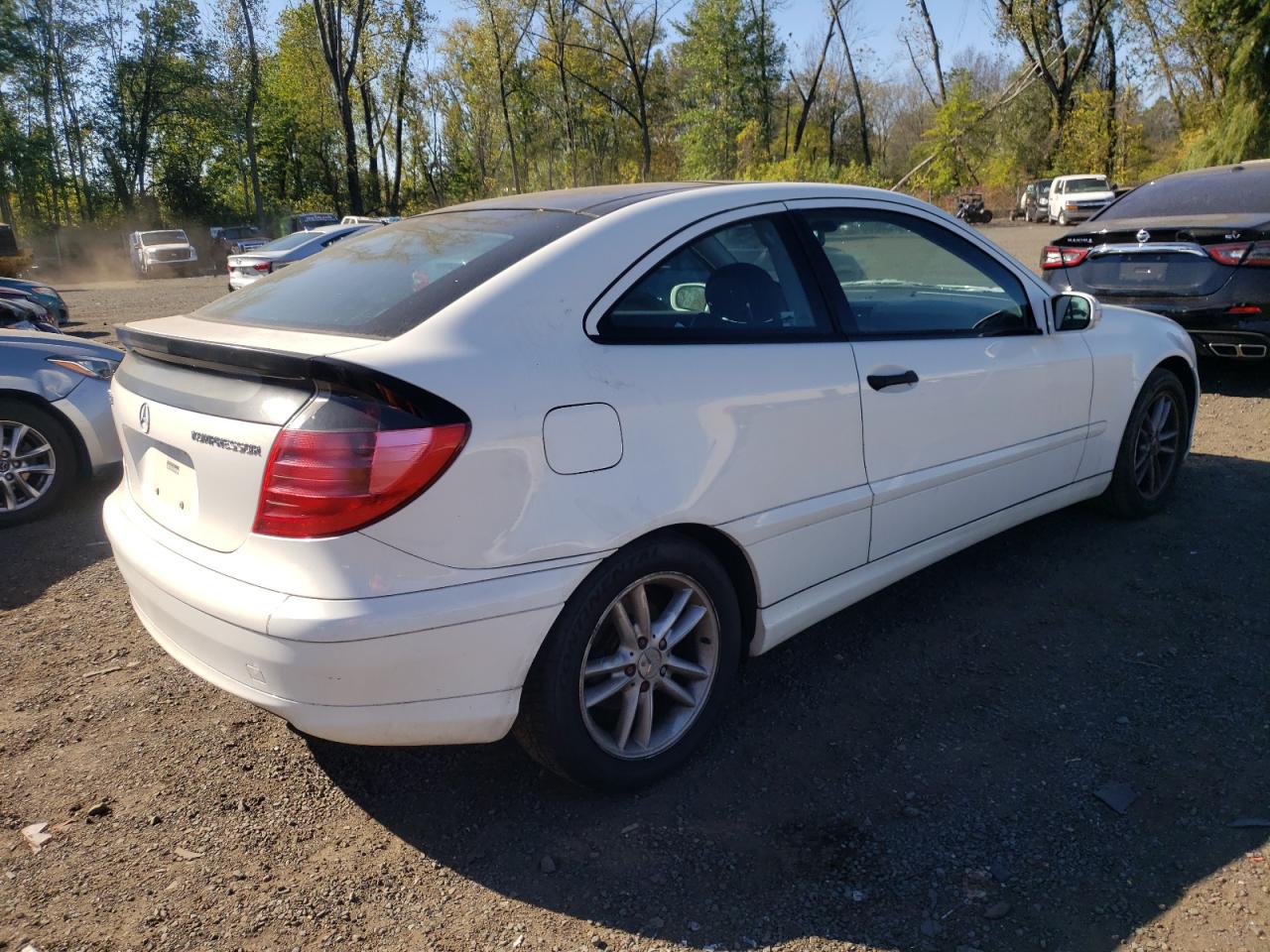 2002 Mercedes-benz C 230k Sport Coupe Белый vin: WDBRN47J02A357463