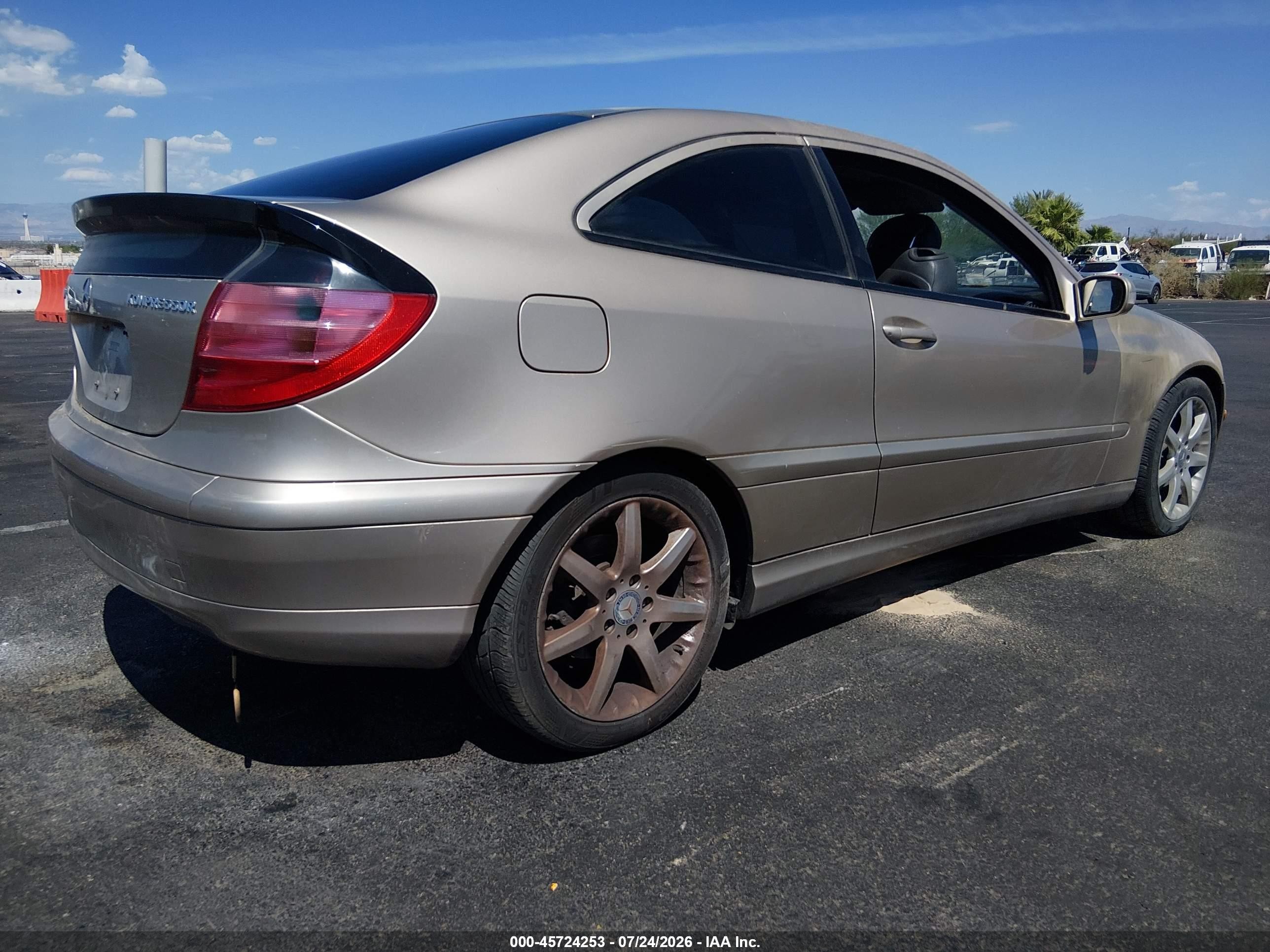 2002 Mercedes-benz C 230   Бежевый vin: WDBRN47J22A378170