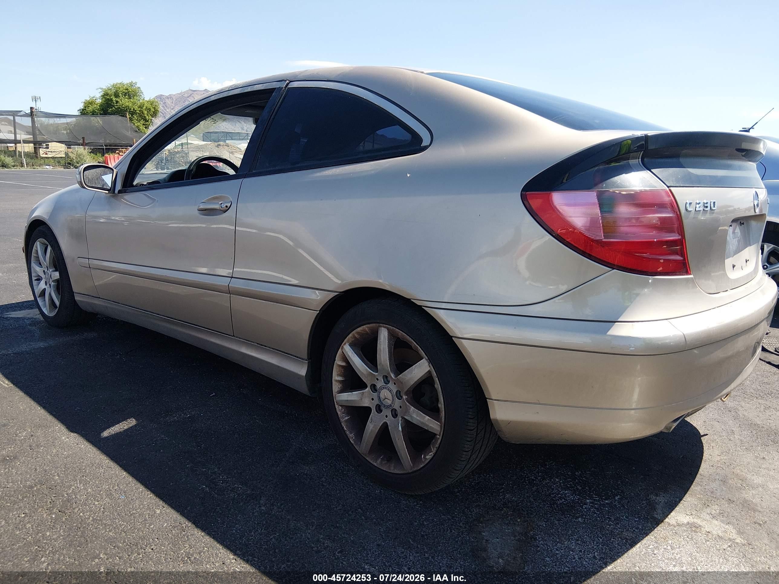 2002 Mercedes-benz C 230   Бежевый vin: WDBRN47J22A378170