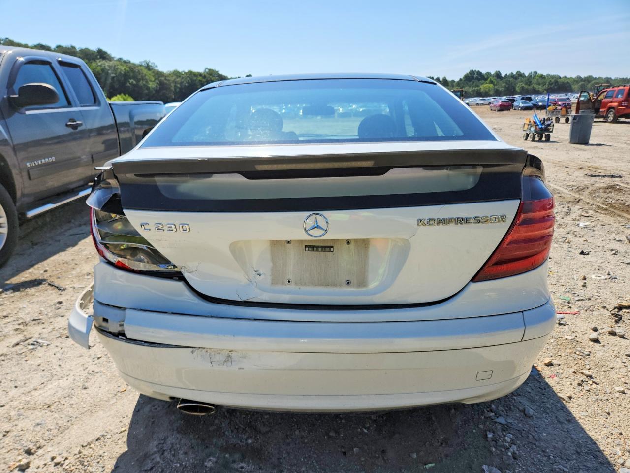 2002 Mercedes-benz C 230k Sport Coupe White vin: WDBRN47J32A370627