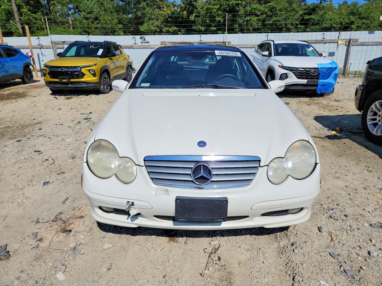 2002 Mercedes-benz C 230k Sport Coupe White vin: WDBRN47J32A370627