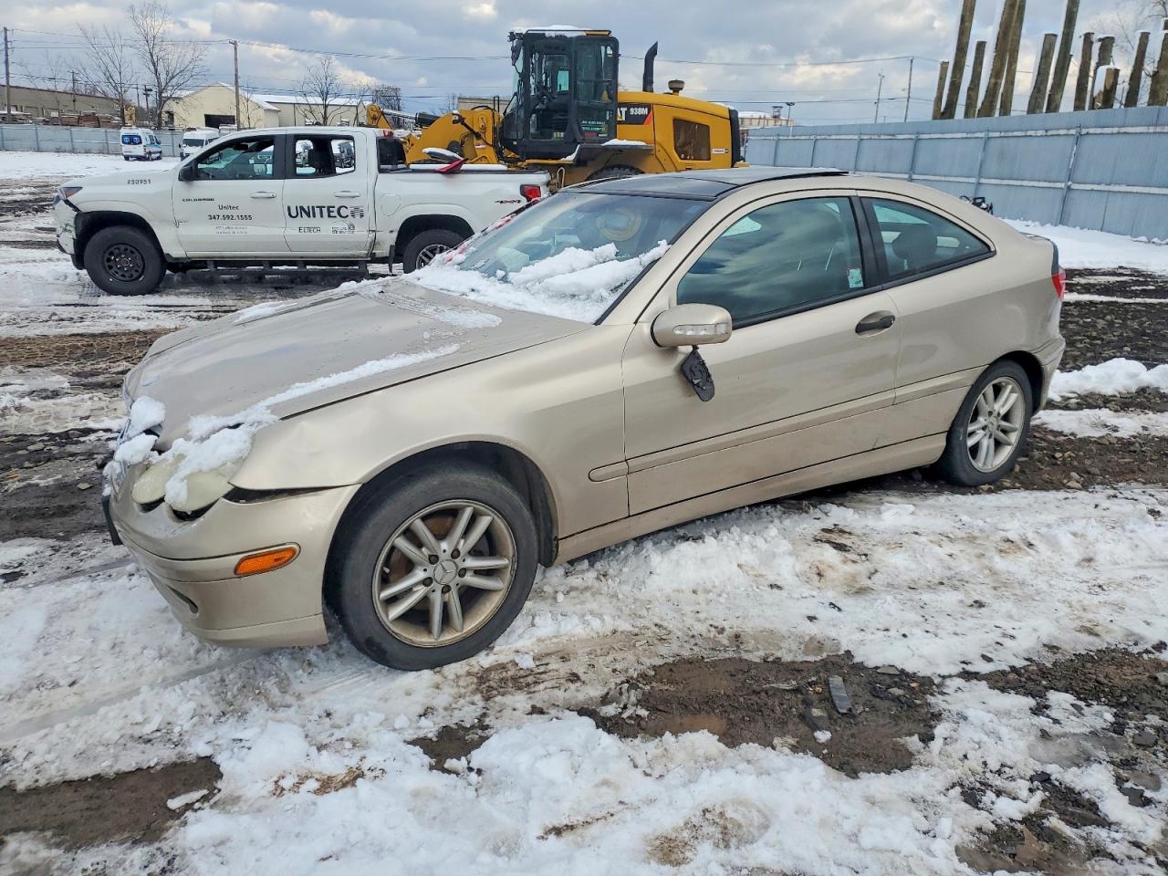 2002 Mercedes-benz C 230k Sport Coupe Gold vin: WDBRN47J42A224155