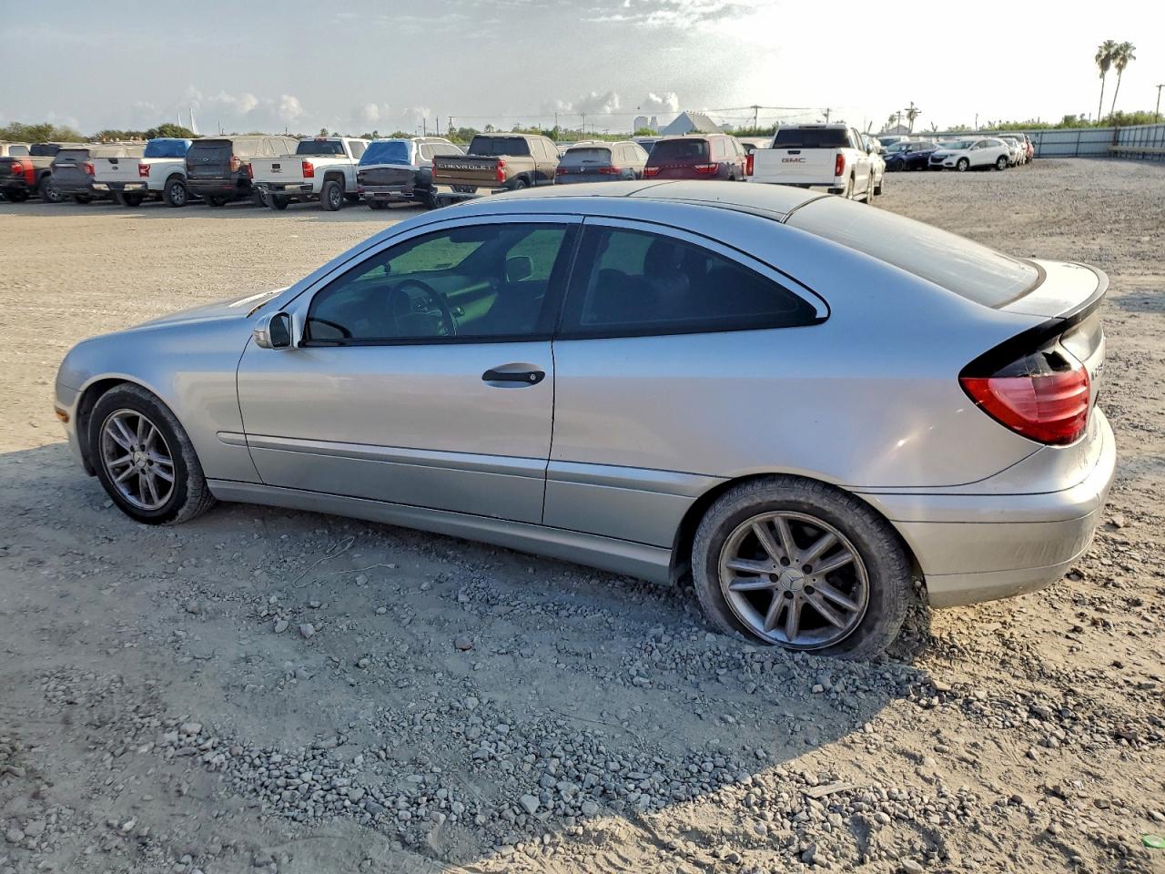 2002 Mercedes-benz C 230k Sport Coupe Серебряный vin: WDBRN47J42A288924