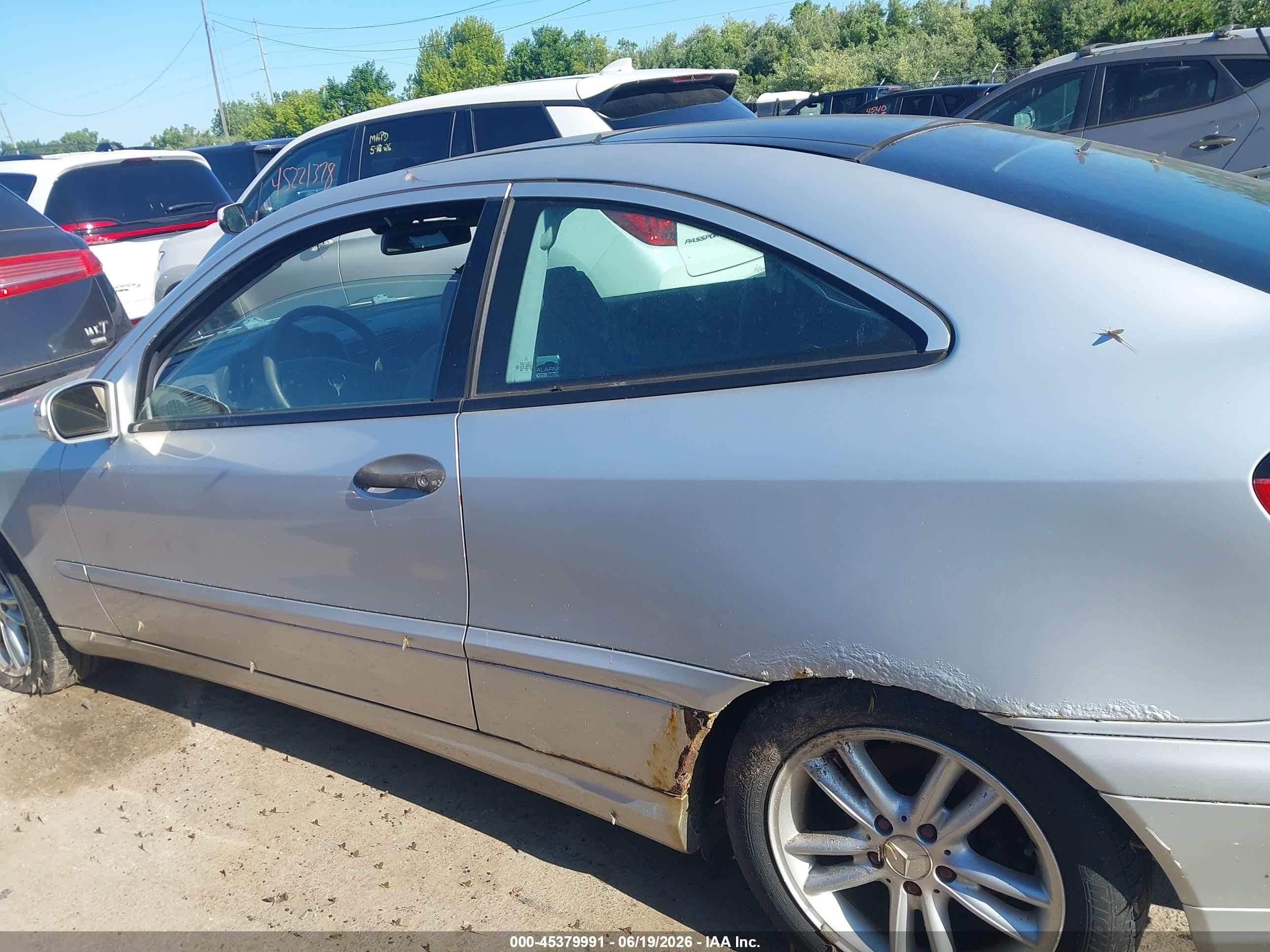 2002 Mercedes-benz C 230k Sport Coupe Silver vin: WDBRN47J52A303236