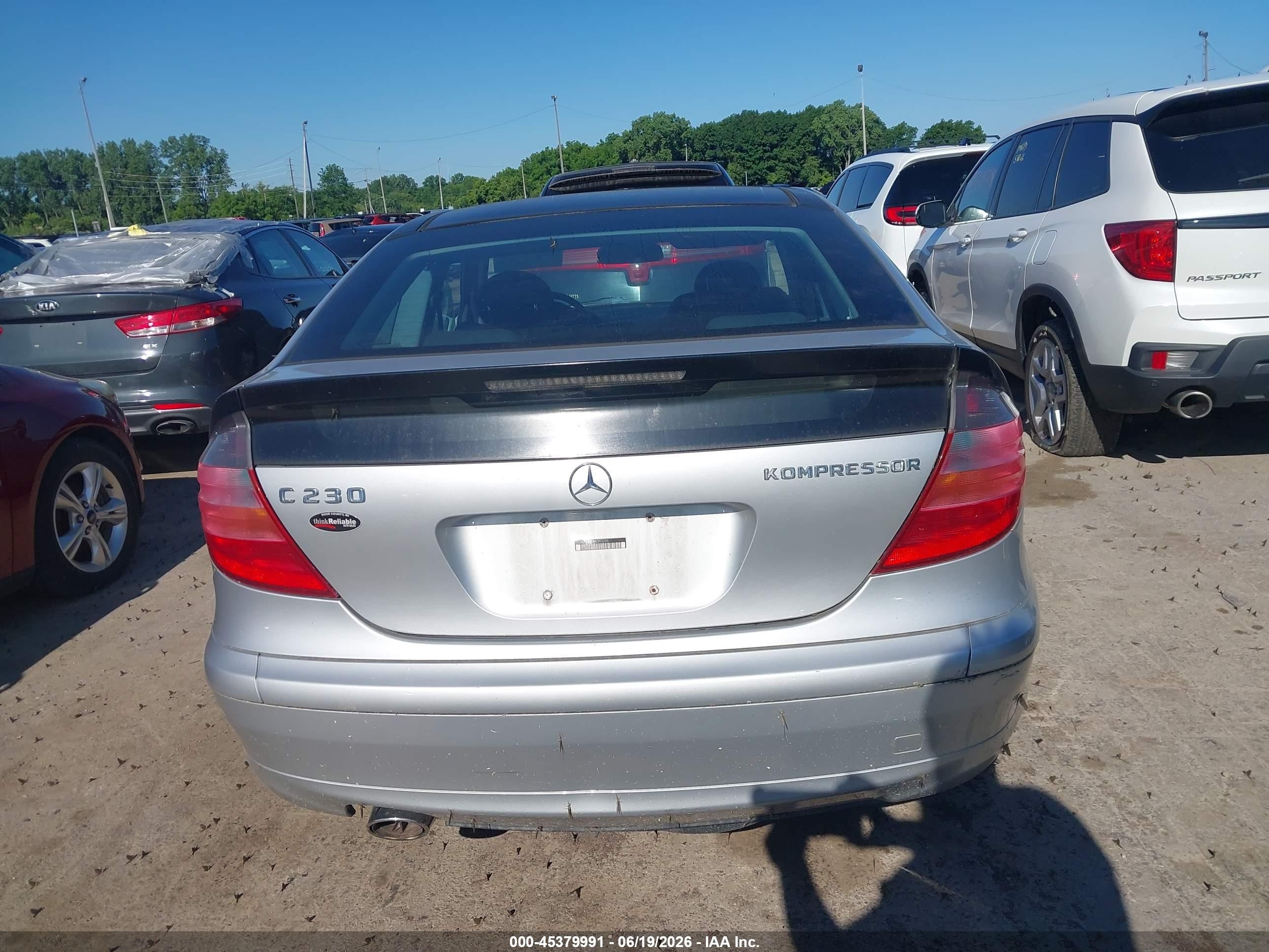 2002 Mercedes-benz C 230k Sport Coupe Silver vin: WDBRN47J52A303236