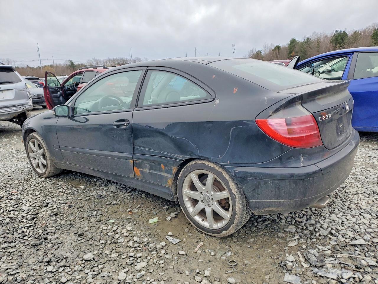 2002 Mercedes Benz C 230 Black vin: WDBRN47J52A359189