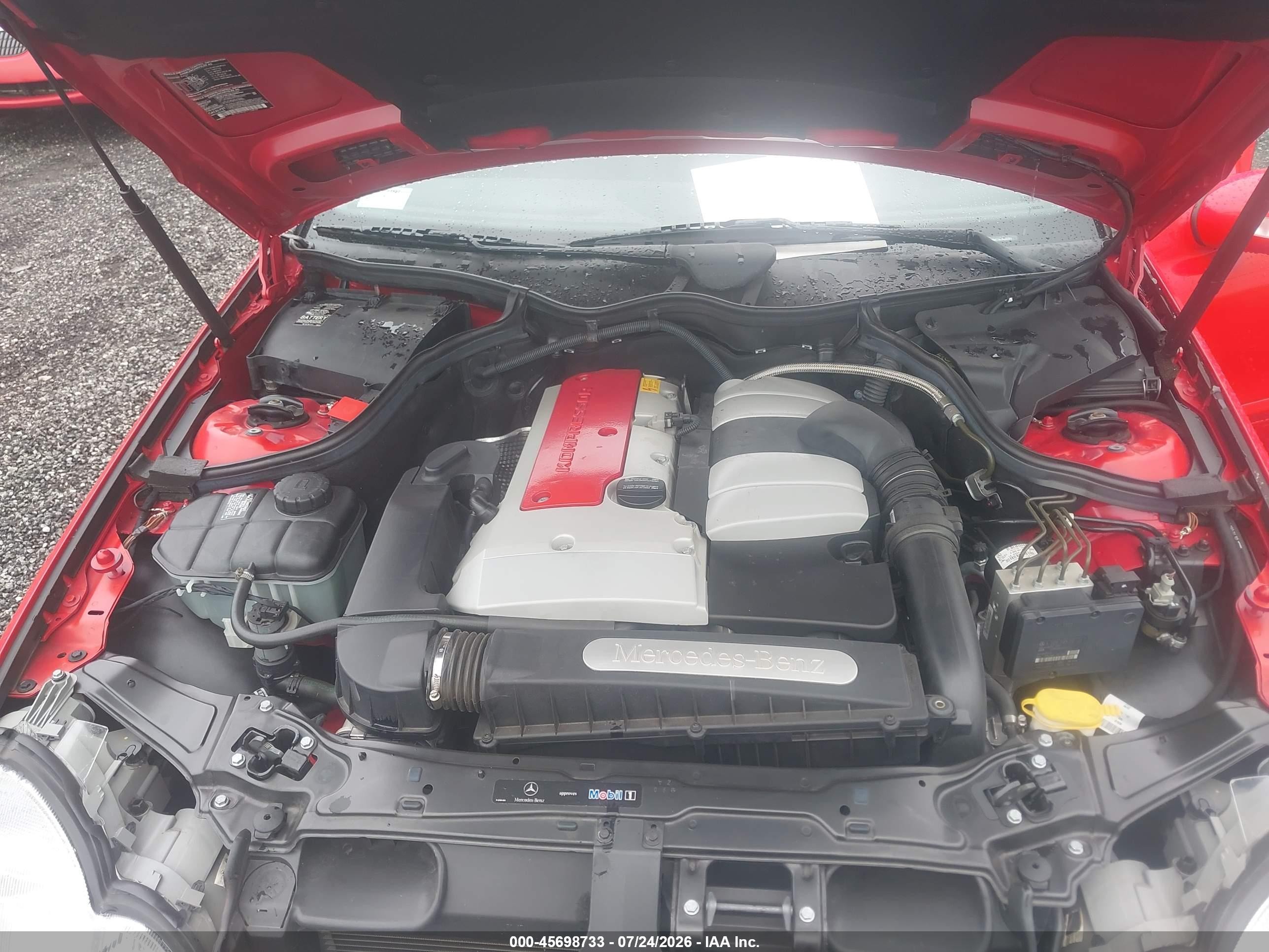 2002 Mercedes-benz C 230   Red vin: WDBRN47J62A338884