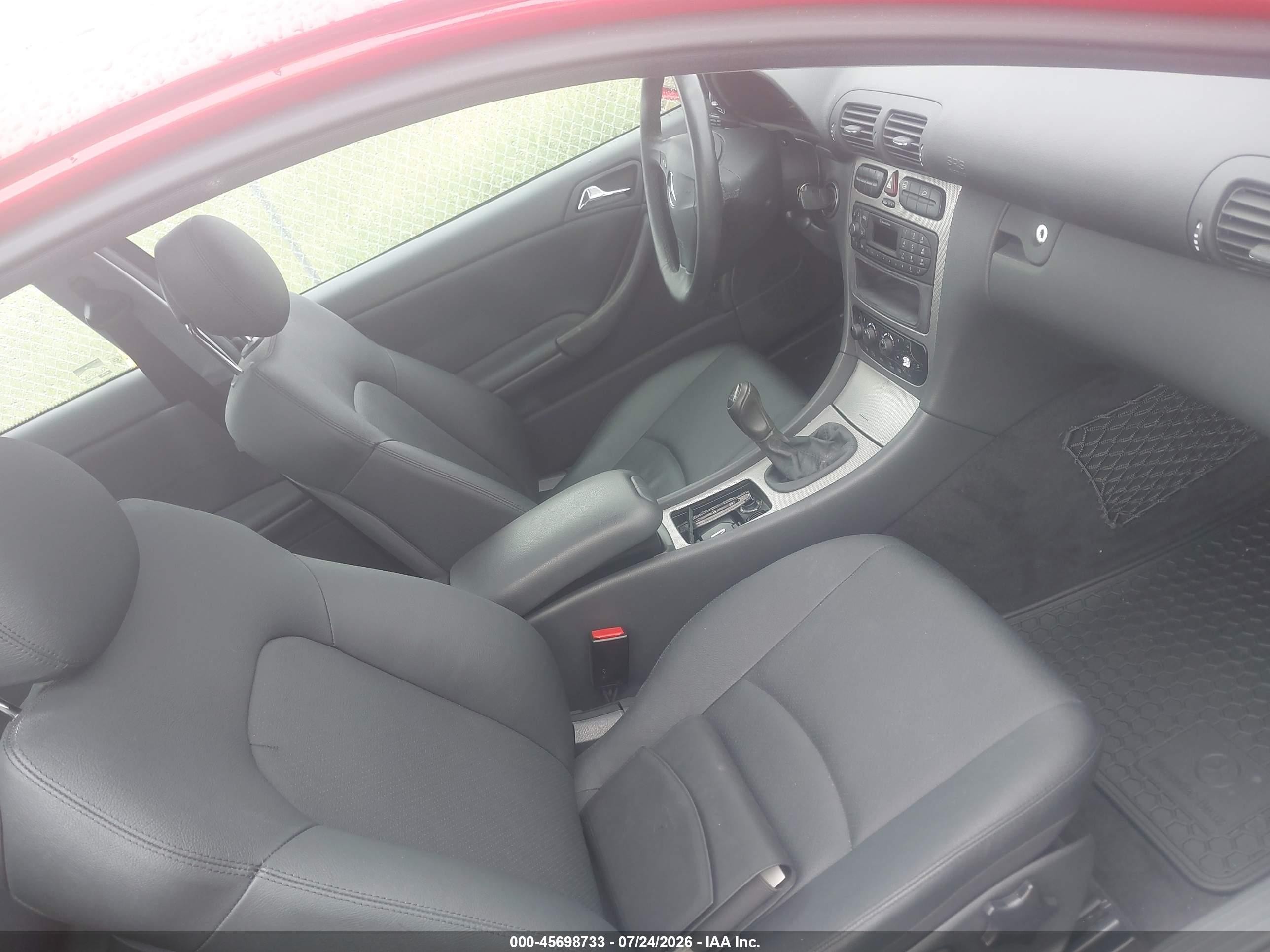 2002 Mercedes-benz C 230   Red vin: WDBRN47J62A338884