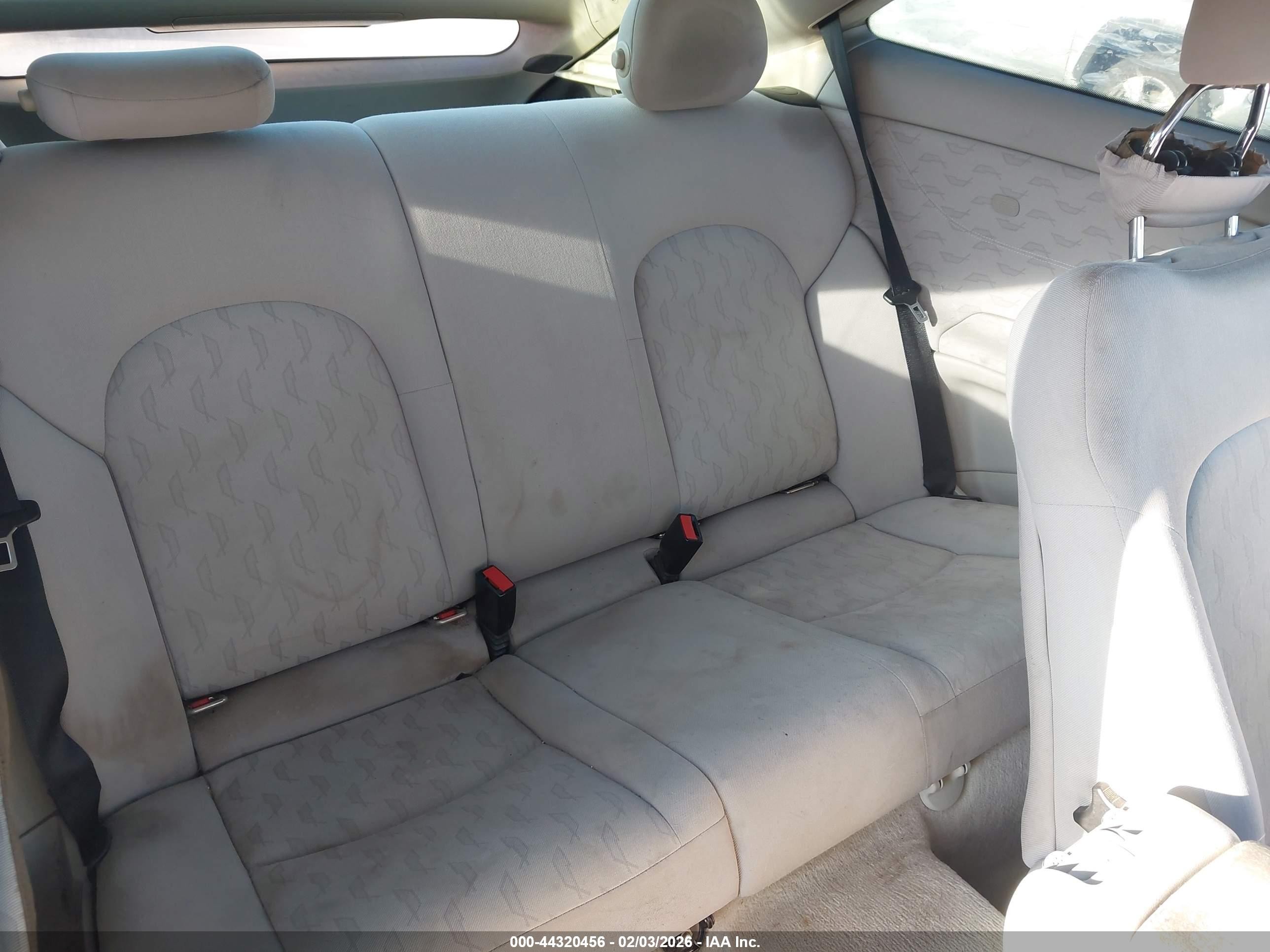 2002 Mercedes-benz C 230   White vin: WDBRN47J82A226829