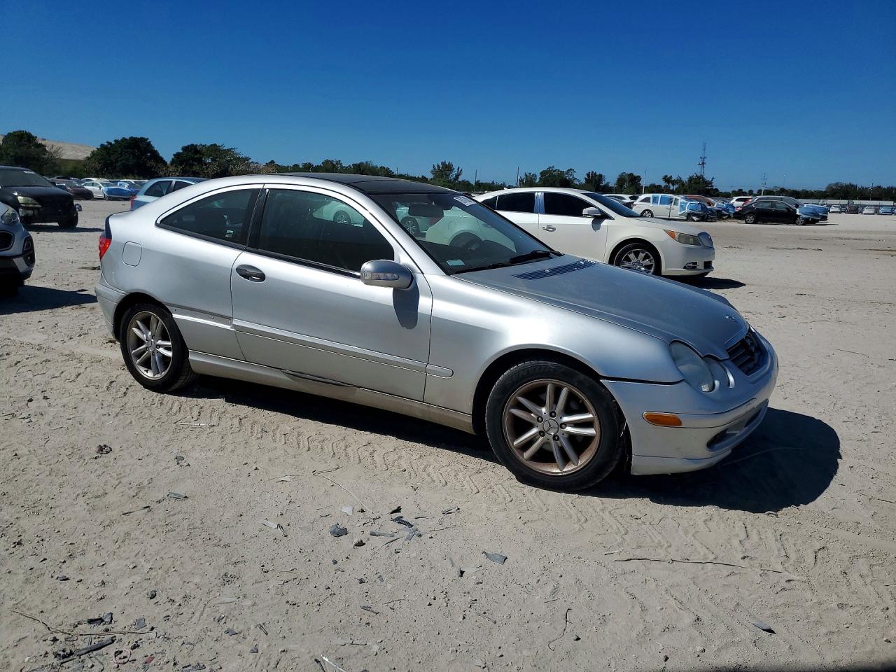 2002 Mercedes-benz C 230k Sport Coupe Silver vin: WDBRN47J92A292631
