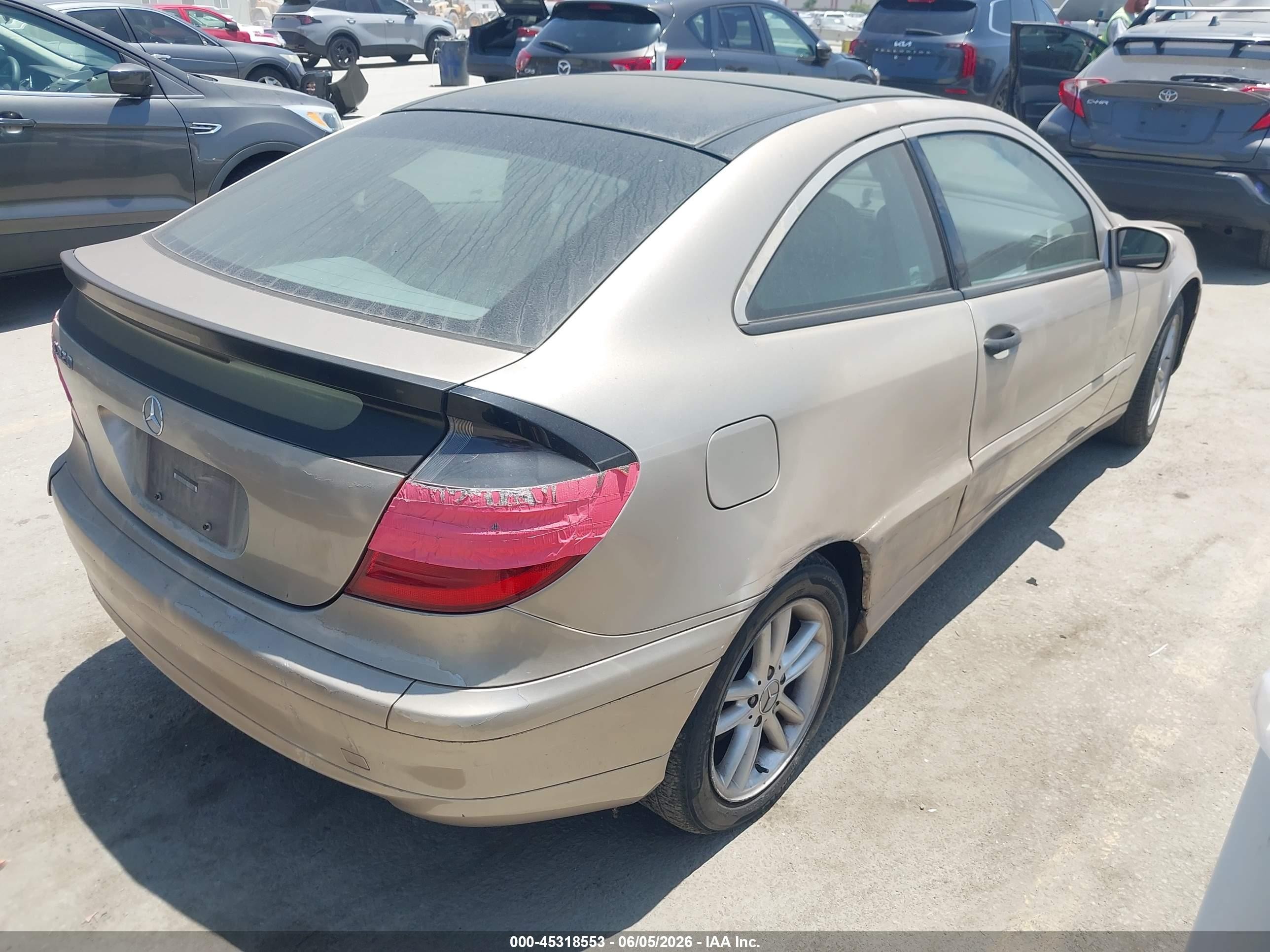 2003 Mercedes-benz C 320 Sport Золотой vin: WDBRN64J03A477667