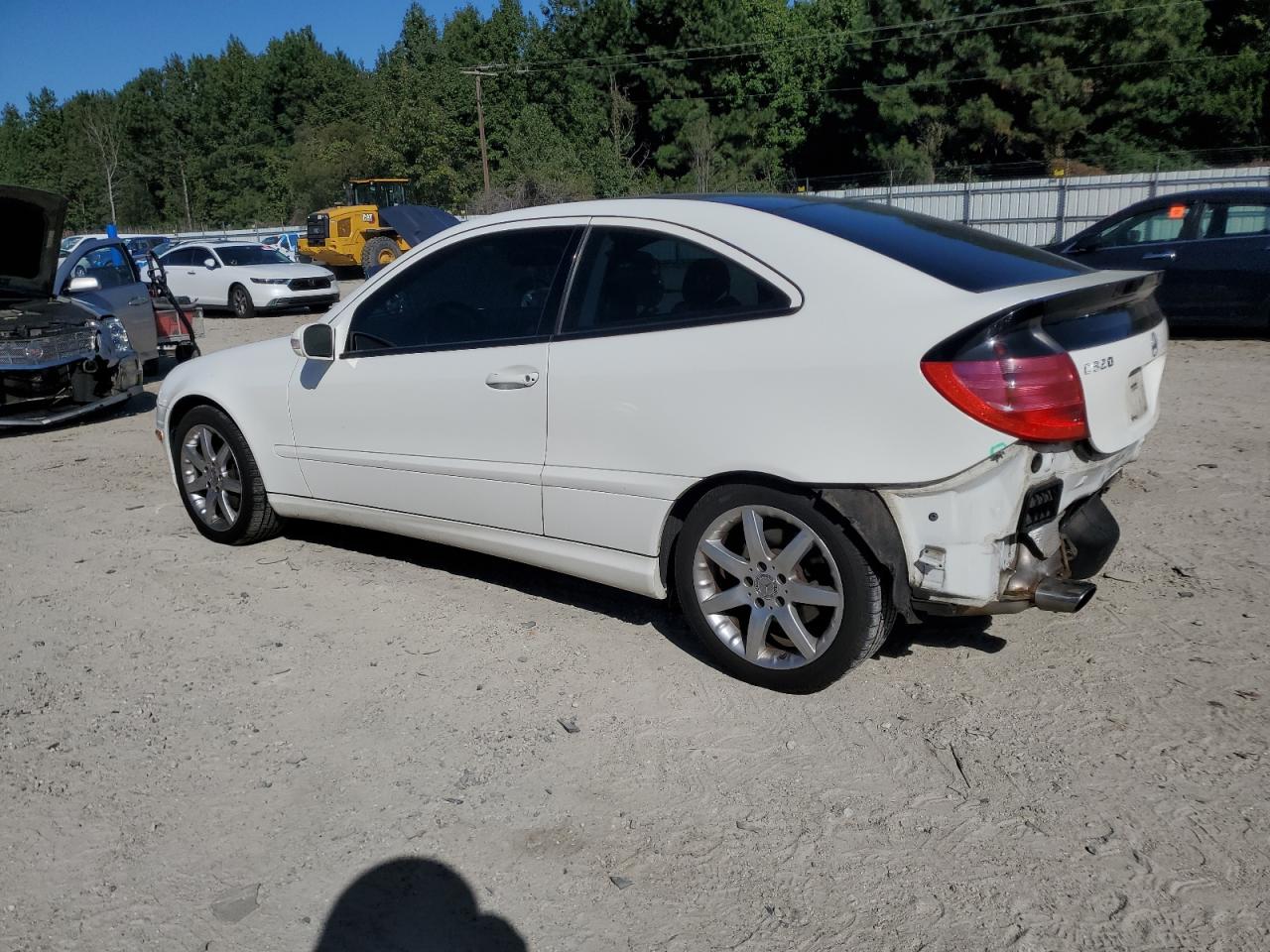 2003 Mercedes-benz C 320 Sport Coupe White vin: WDBRN64J33A517269