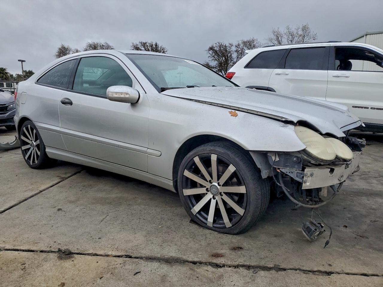 2003 Mercedes-benz C 320 Sport Coupe Silver vin: WDBRN64J93A438818