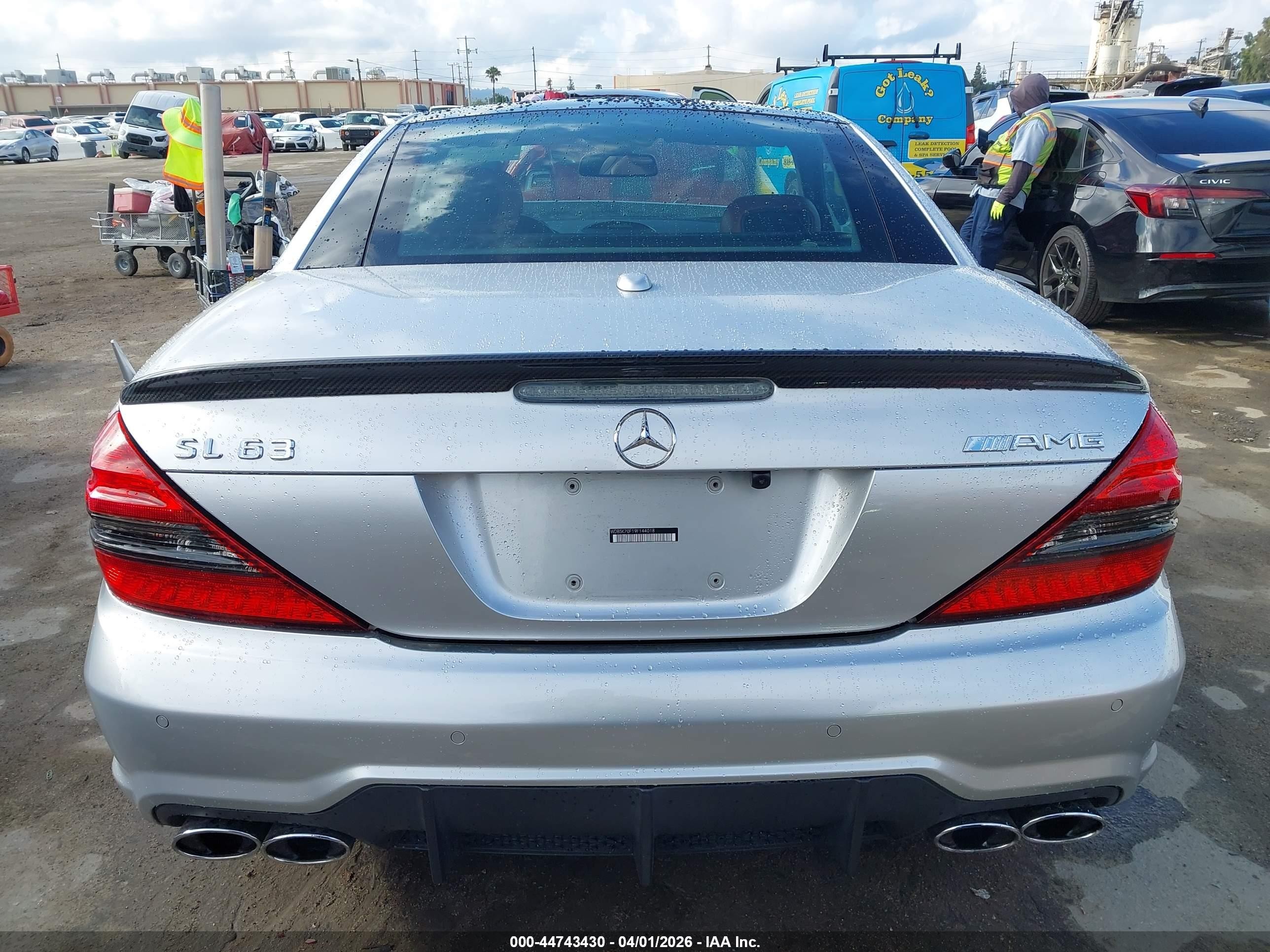 2009 Mercedes-benz Sl 63 Amg   Silver vin: WDBSK70F19F144018