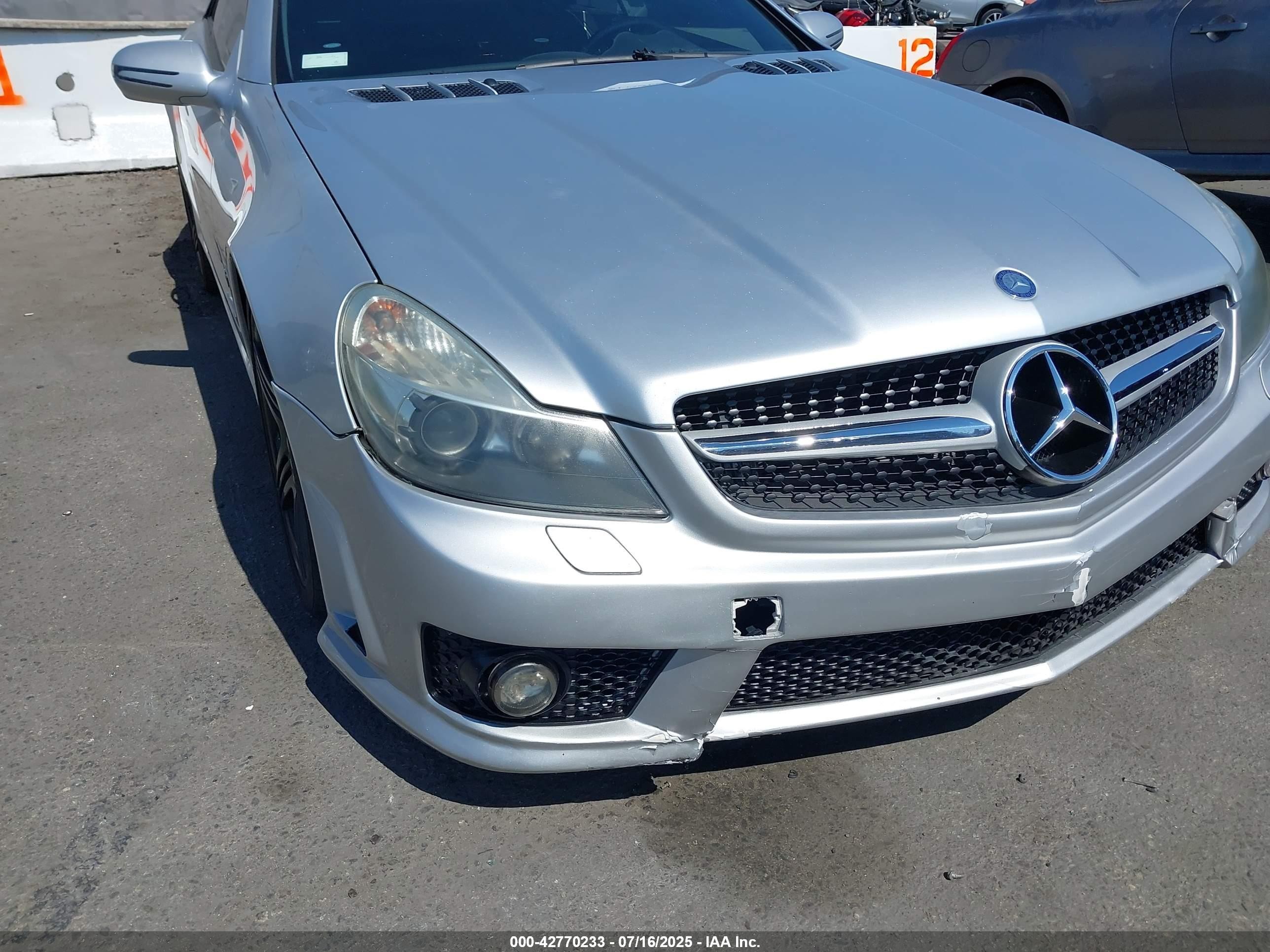 2009 Mercedes-benz Sl 63 Amg   Silver vin: WDBSK70F69F148436