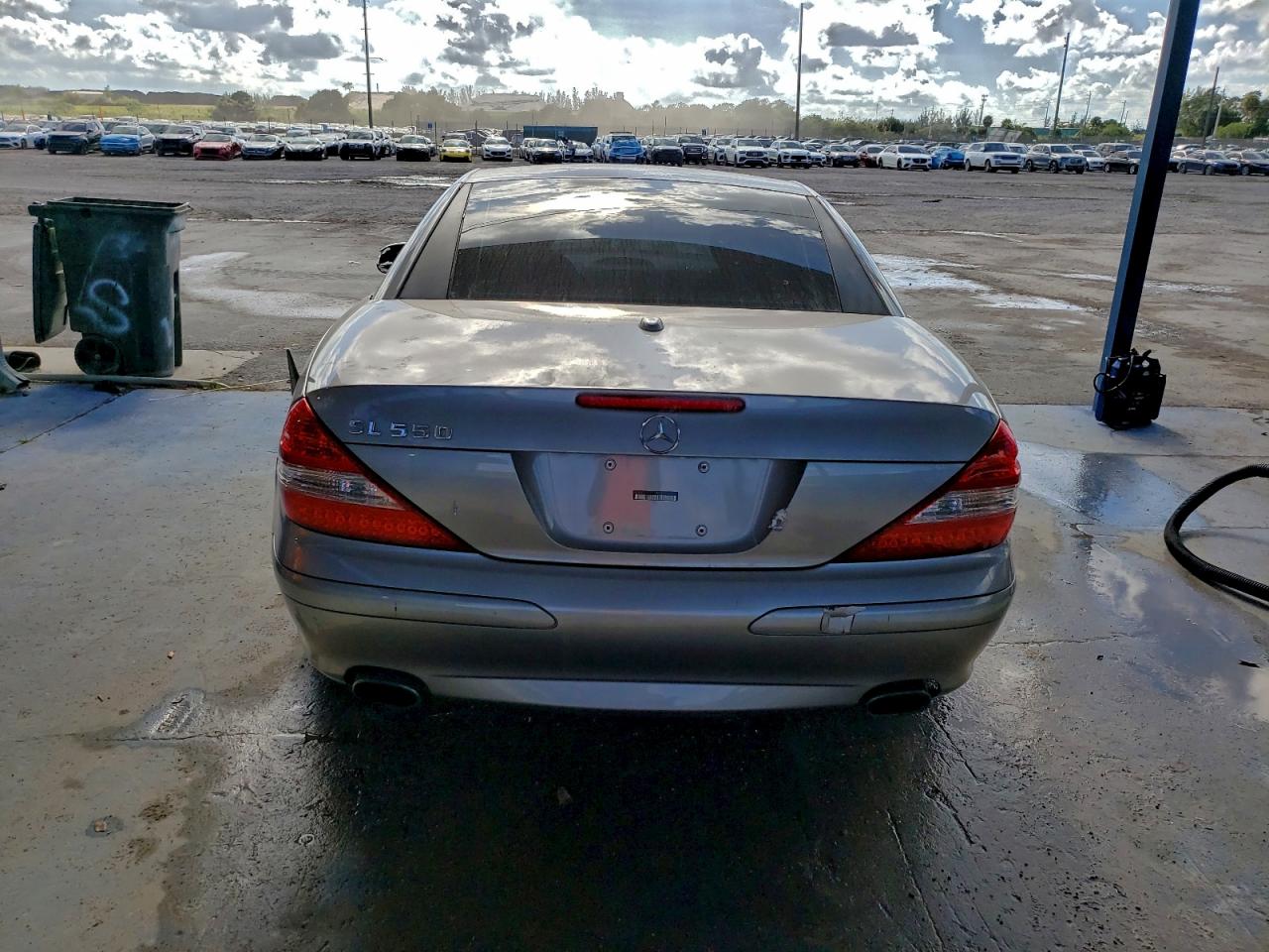 2007 Mercedes-benz Sl 550 Gray vin: WDBSK71F07F118070