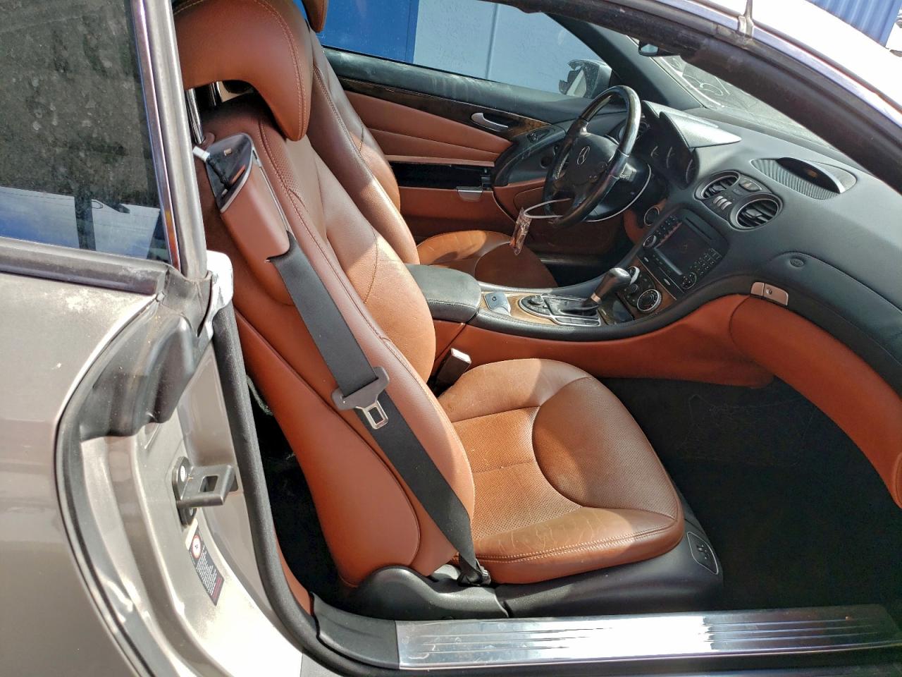 2007 Mercedes-benz Sl 550 Gray vin: WDBSK71F07F118070