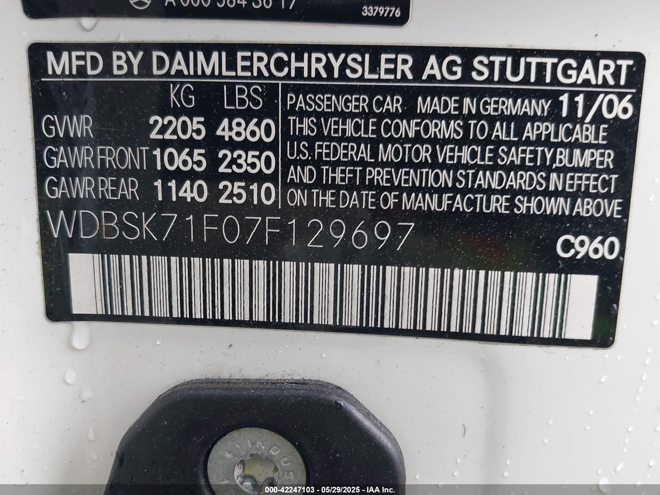 2007 Mercedes-benz Sl 550   White vin: WDBSK71F07F129697