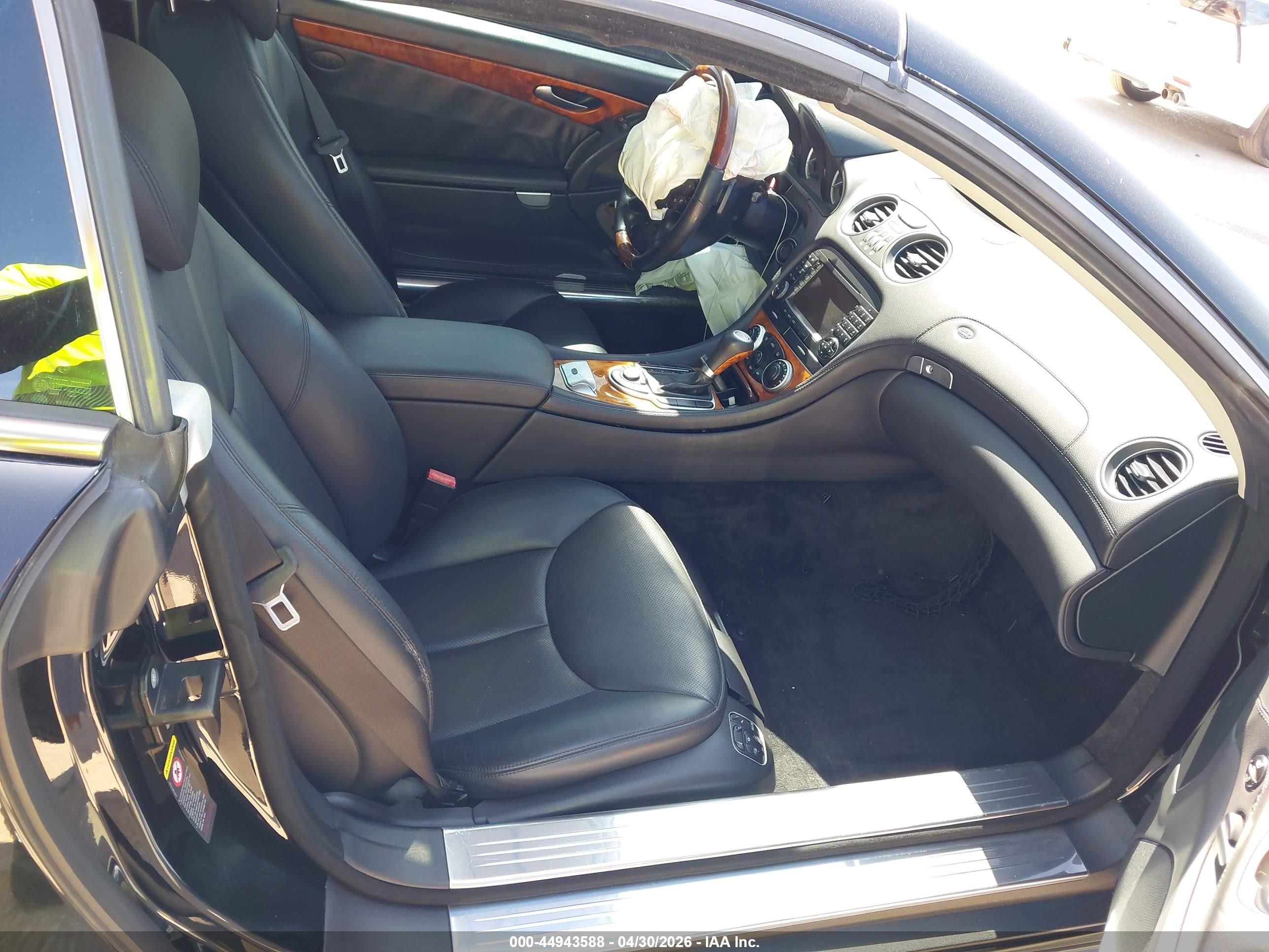 2008 Mercedes-benz Sl 550   Black vin: WDBSK71F08F141222
