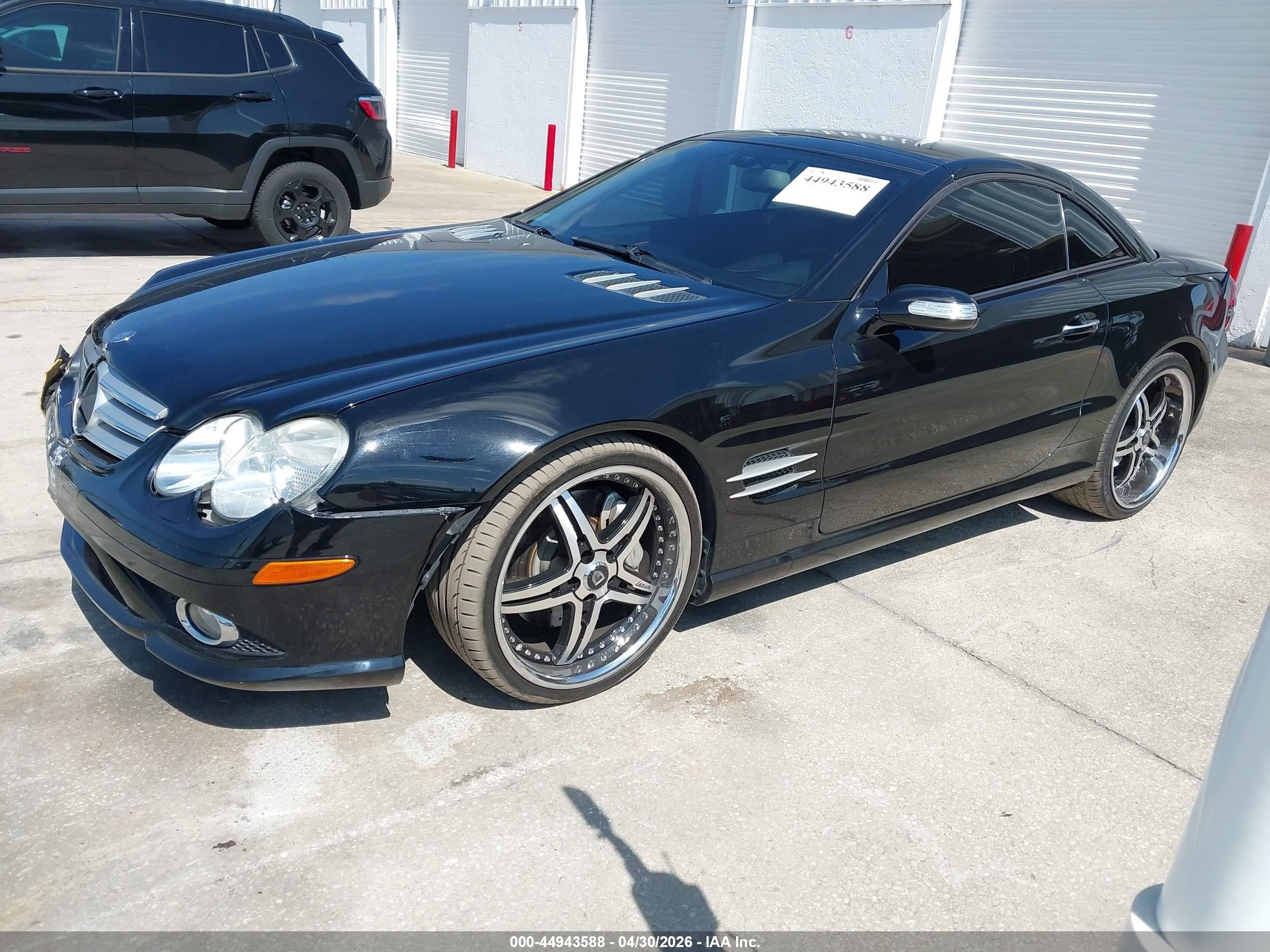 2008 Mercedes-benz Sl 550   Black vin: WDBSK71F08F141222