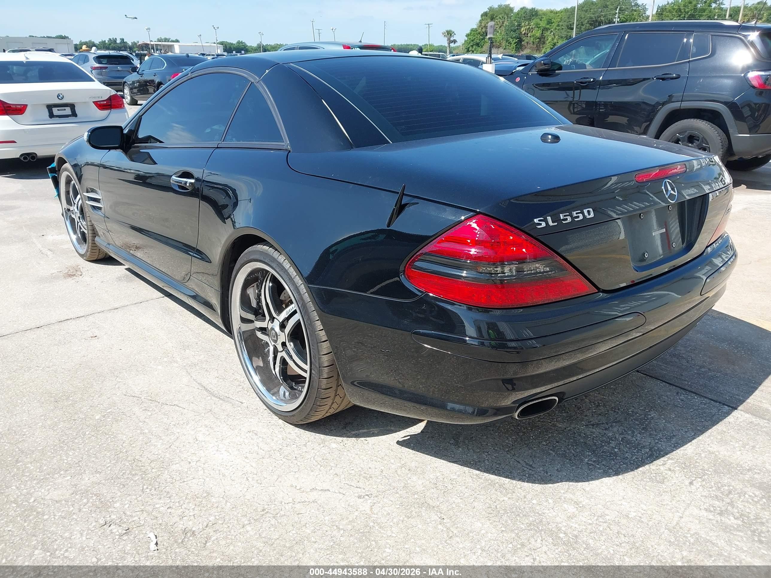 2008 Mercedes-benz Sl 550   Black vin: WDBSK71F08F141222