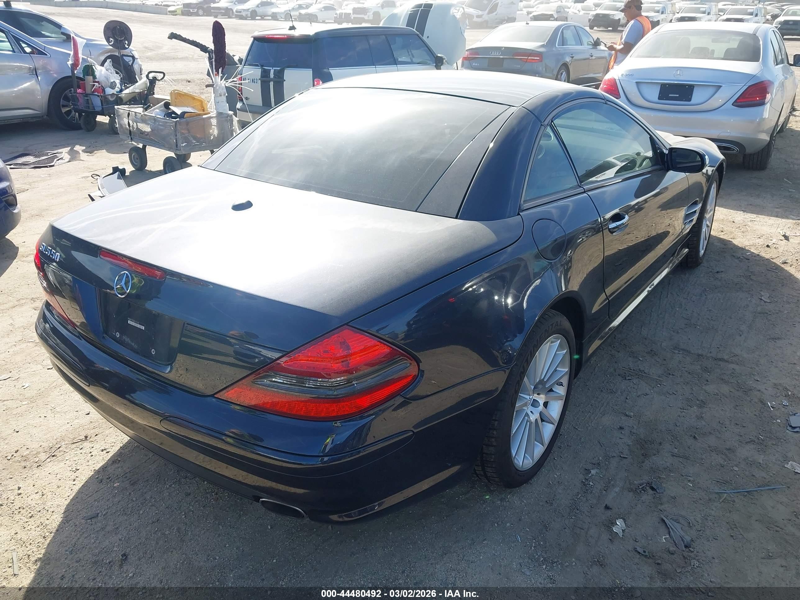 2008 Mercedes-benz Sl 550   Gray vin: WDBSK71F08F141334
