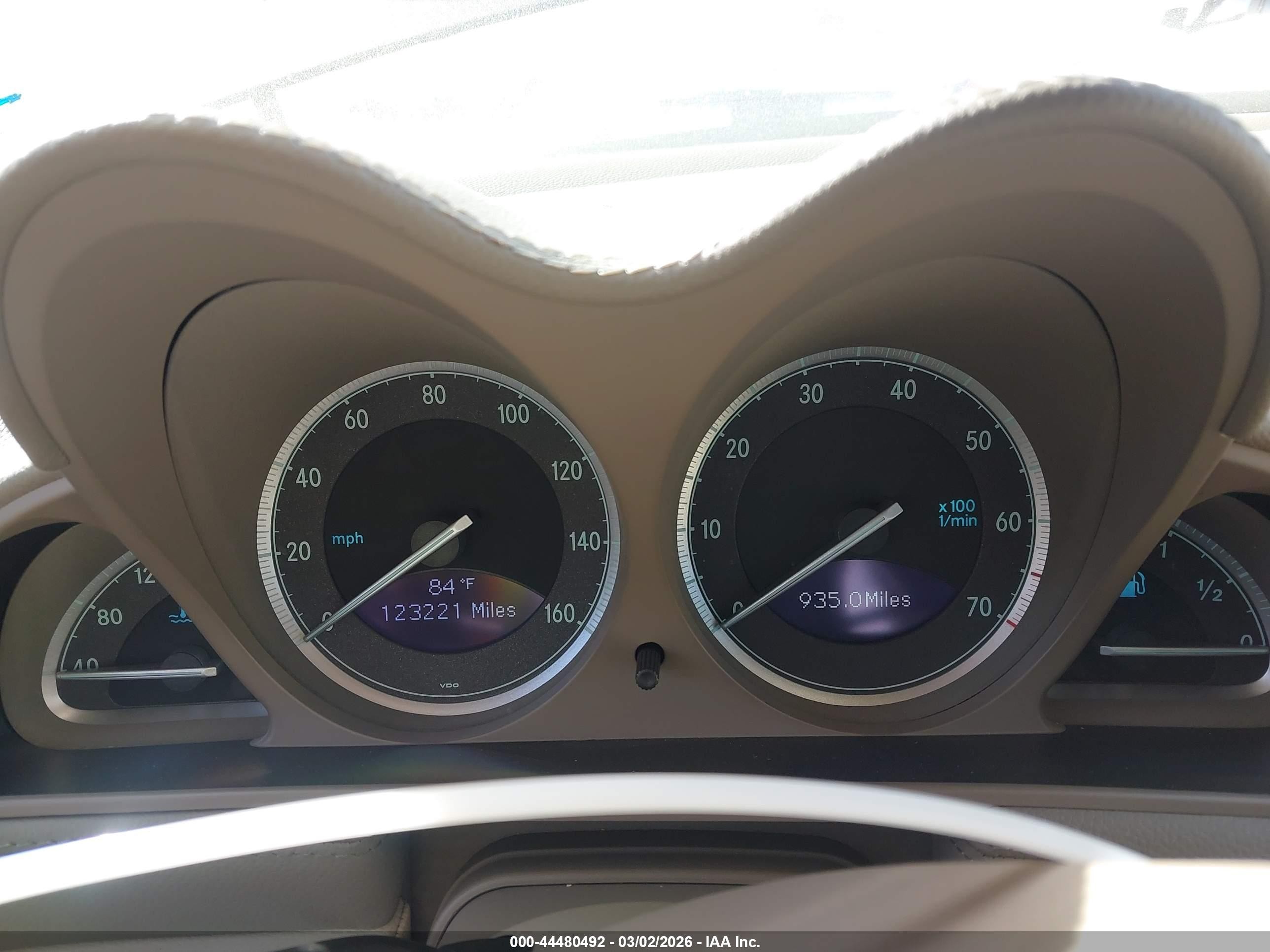 2008 Mercedes-benz Sl 550   Gray vin: WDBSK71F08F141334
