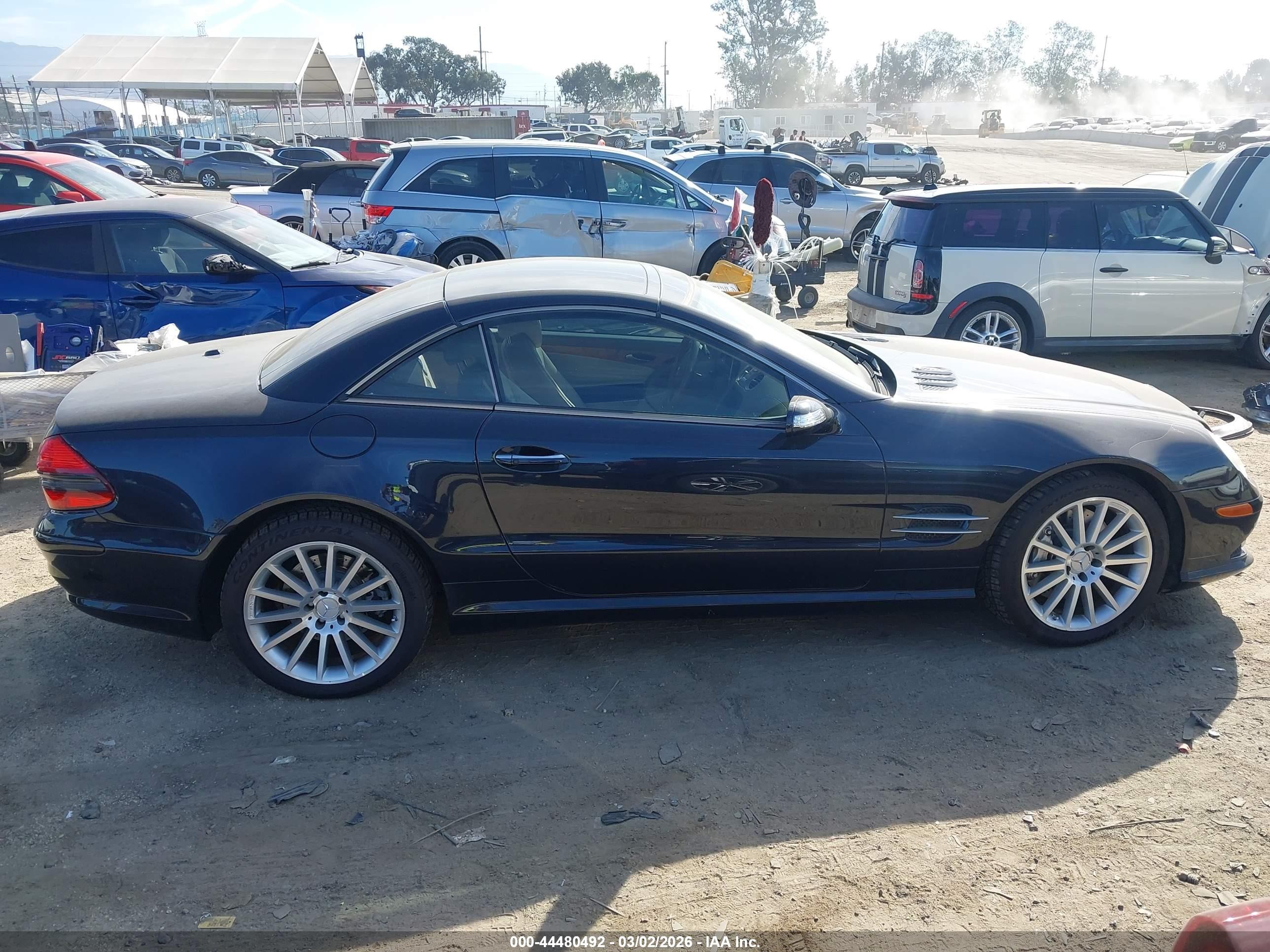 2008 Mercedes-benz Sl 550   Gray vin: WDBSK71F08F141334