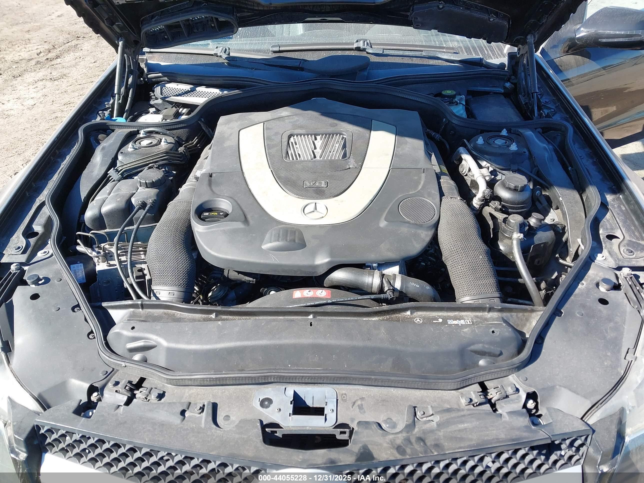 2009 Mercedes-benz Sl 550   Black vin: WDBSK71F09F149810