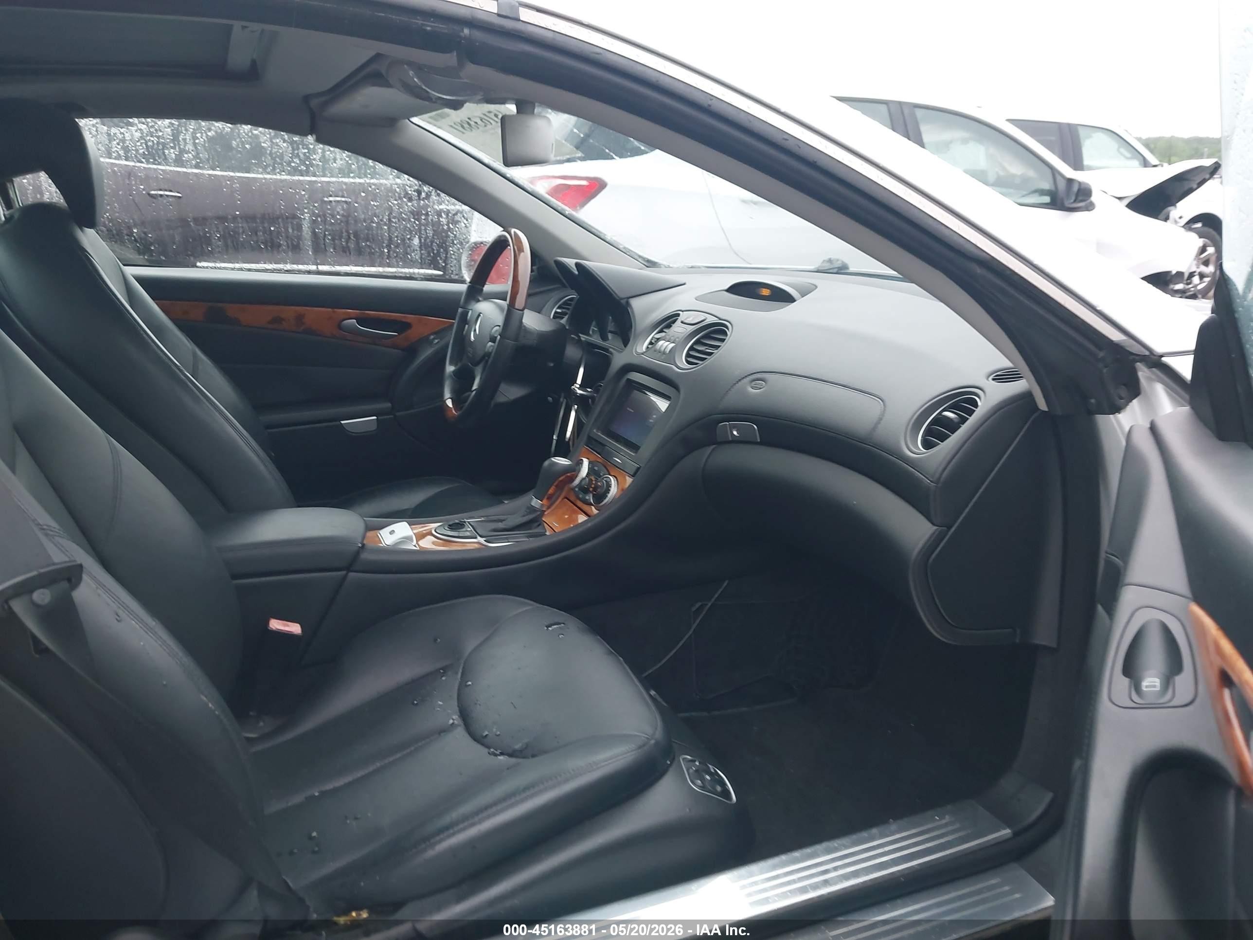 2008 Mercedes-benz Sl 550   Silver vin: WDBSK71F18F136076