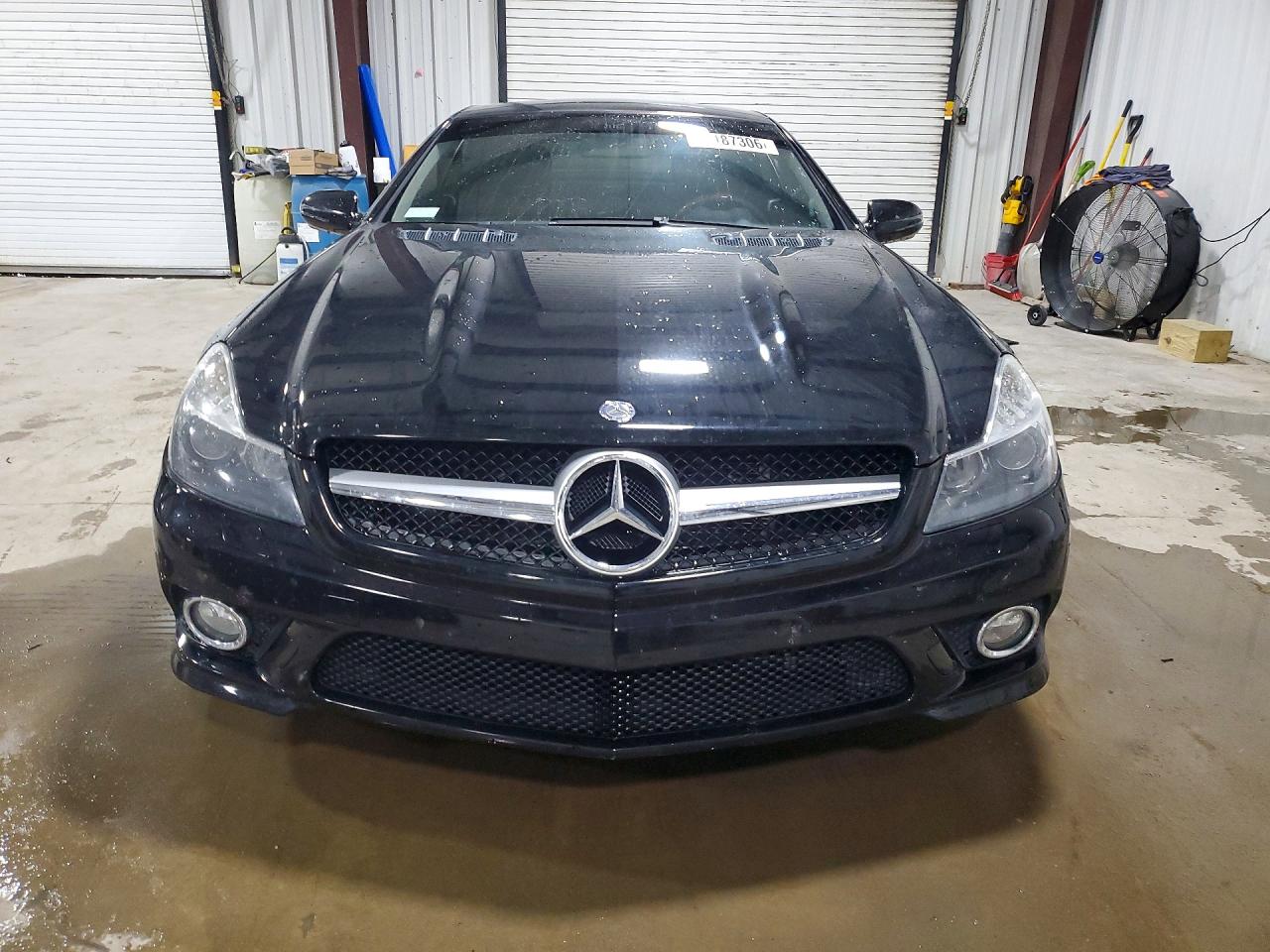 2009 Mercedes-benz Sl 550 Black vin: WDBSK71F19F152781
