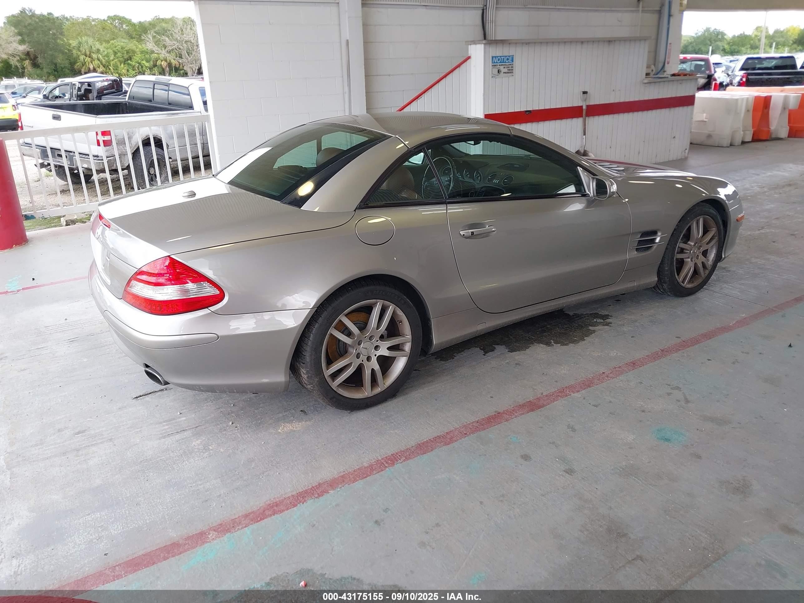 2007 Mercedes-benz Sl 550   Серебряный vin: WDBSK71F27F118586