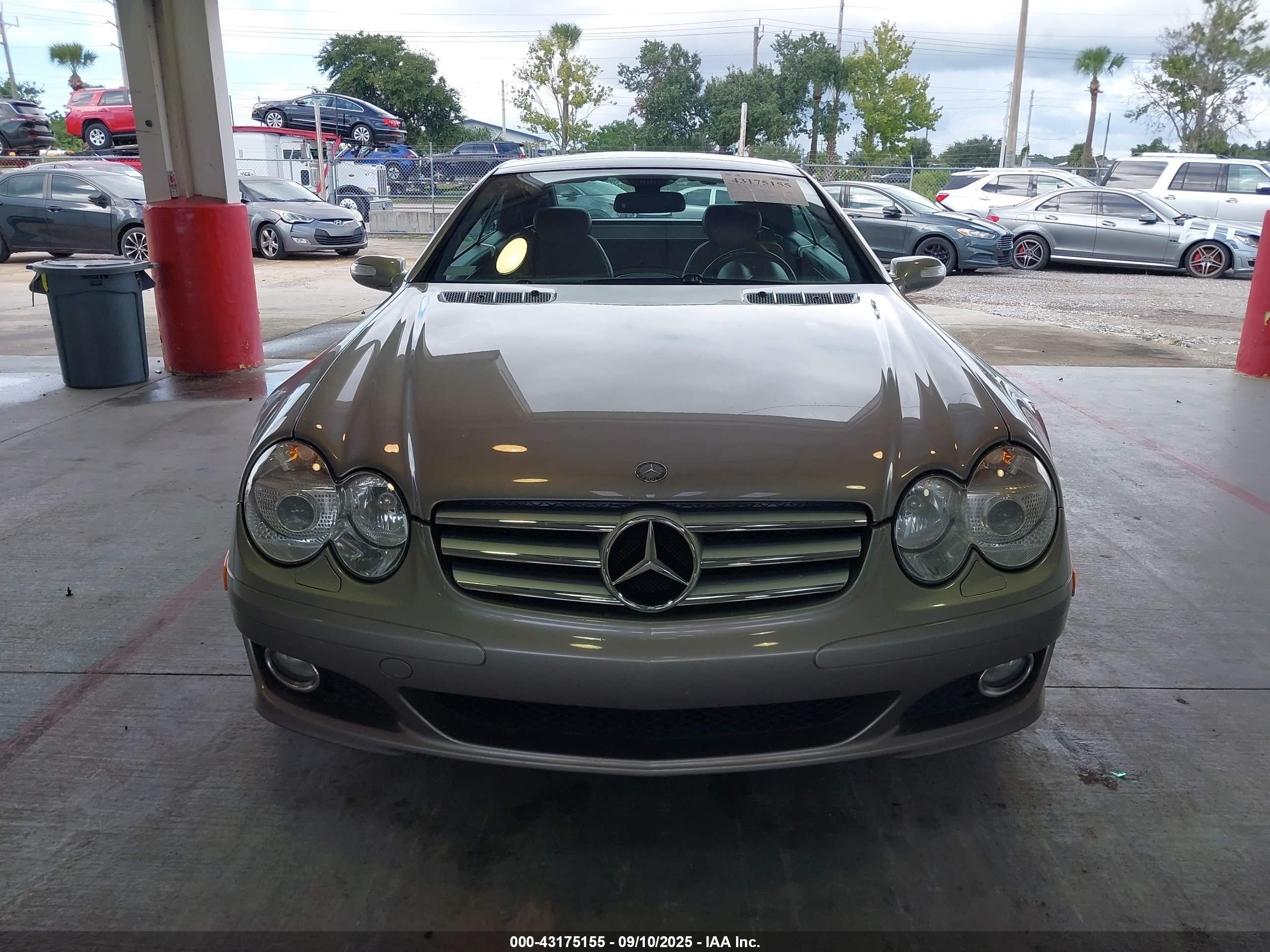 2007 Mercedes-benz Sl 550   Серебряный vin: WDBSK71F27F118586