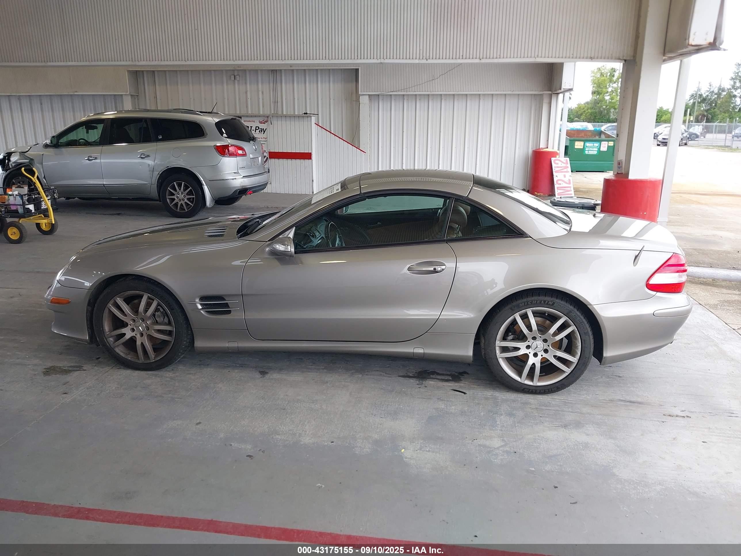 2007 Mercedes-benz Sl 550   Серебряный vin: WDBSK71F27F118586